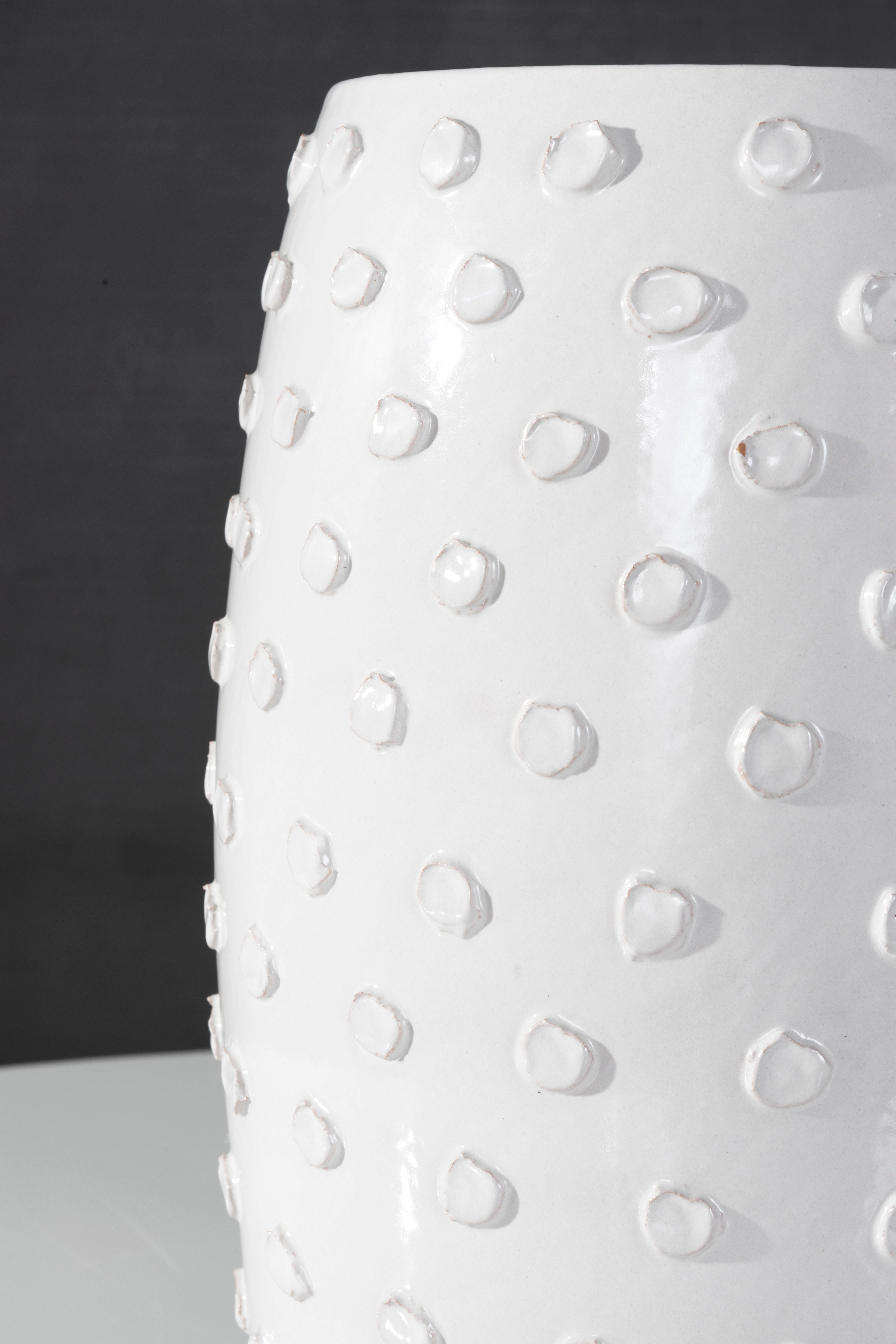 New Reng, Boru, Off-White Glazed Terracotta Vase with Dot Pattern In New Condition For Sale In Dallas, TX