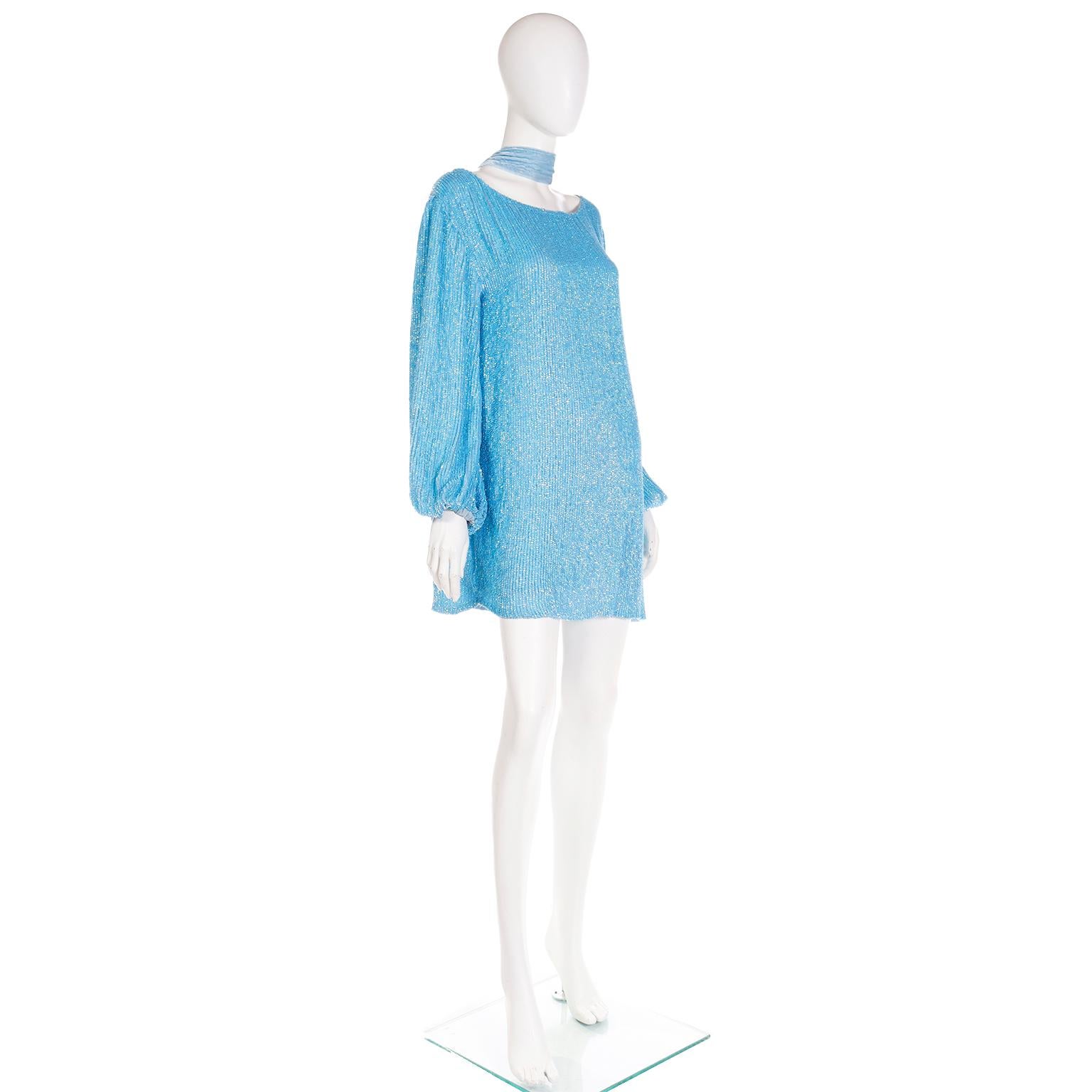 Neues Retrofete Blaues Pailletten-Minikleid oder Tunika- & Schärpe-Gürtel oder Schal mit Etiketten im Zustand „Hervorragend“ im Angebot in Portland, OR