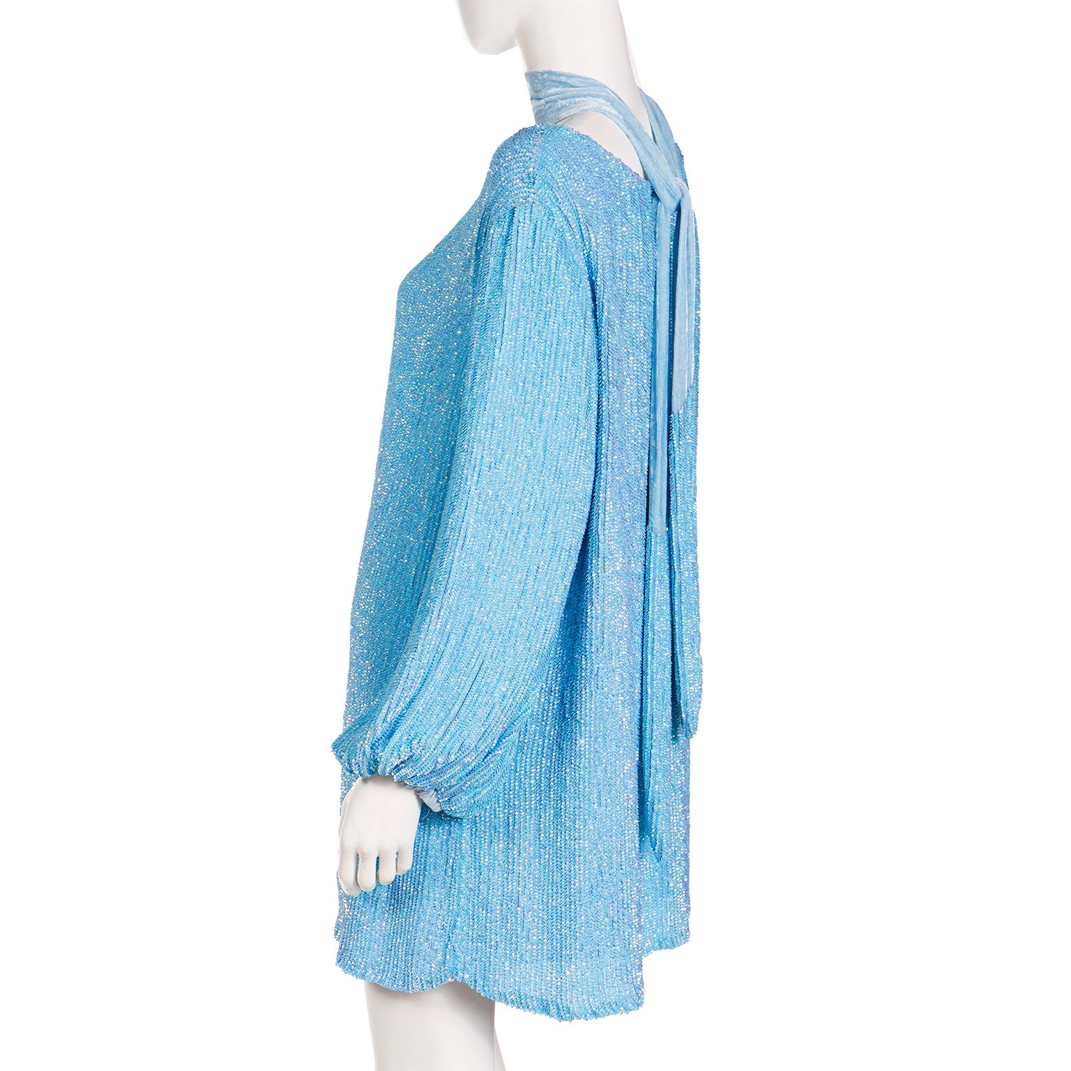 Neues Retrofete Blaues Pailletten-Minikleid oder Tunika- & Schärpe-Gürtel oder Schal mit Etiketten im Angebot 3