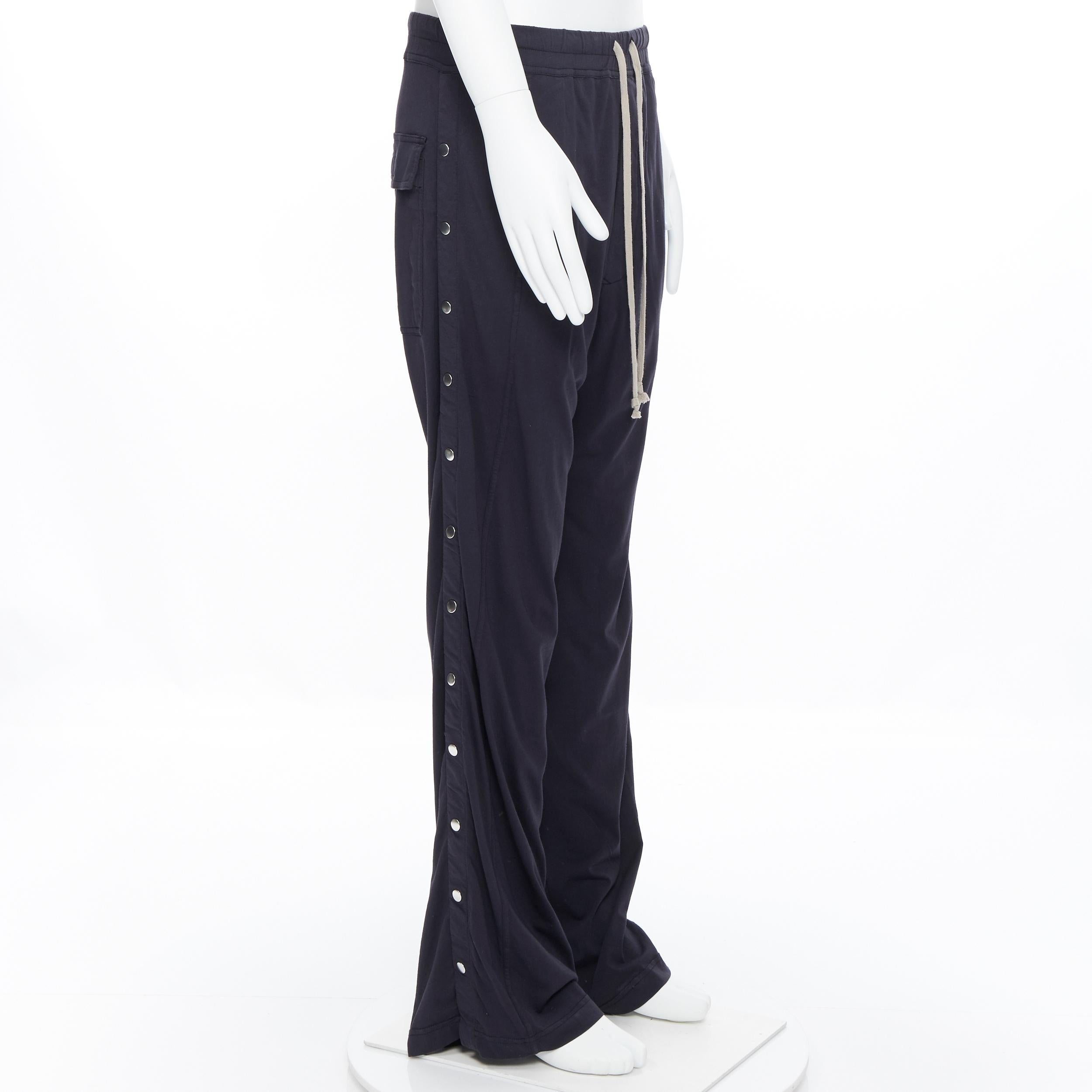 new RICK OWENS DRKSHDW Pusher snap button drawstring light cotton wide pants XS
Brand: DRKSHDW
Designer: Rick Owens
Model Name / Style: Pusher
Material: Cotton
Color: Black
Pattern: Solid
Closure: Drawstring
Extra Detail: Snap button detail along