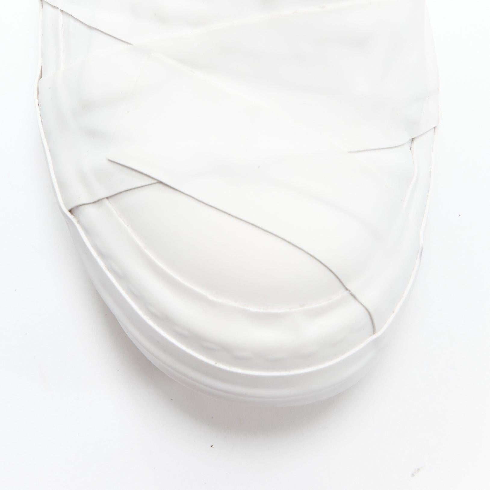 new RICK OWENS Geobasket Mummy Plaster wrapped white mid top sneaker EU36 en vente 6
