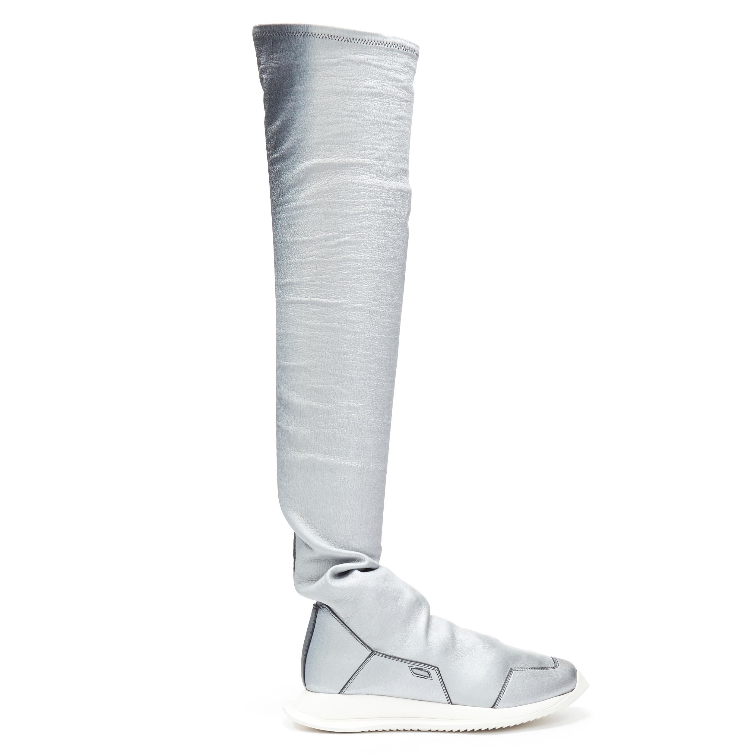 new RICK OWENS Runway New Runner Stretch silver black stocking boot sneaker EU36 
Reference: TGAS/B01326 
Brand: Rick Owens 
Designer: Rick Owens 
Model: New Runner Stretch Stocking 
Material: Leather 
Color: Black 
Pattern: Solid 
Closure: Stretch