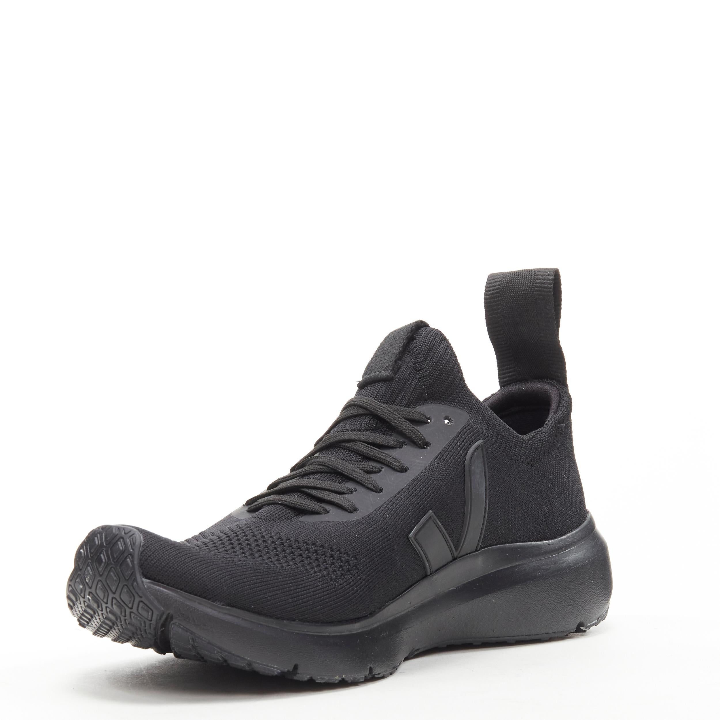 new RICK OWENS VEJA Runner Style 2 V-Knit Black sneaker EU41 Neuf - En vente à Hong Kong, NT