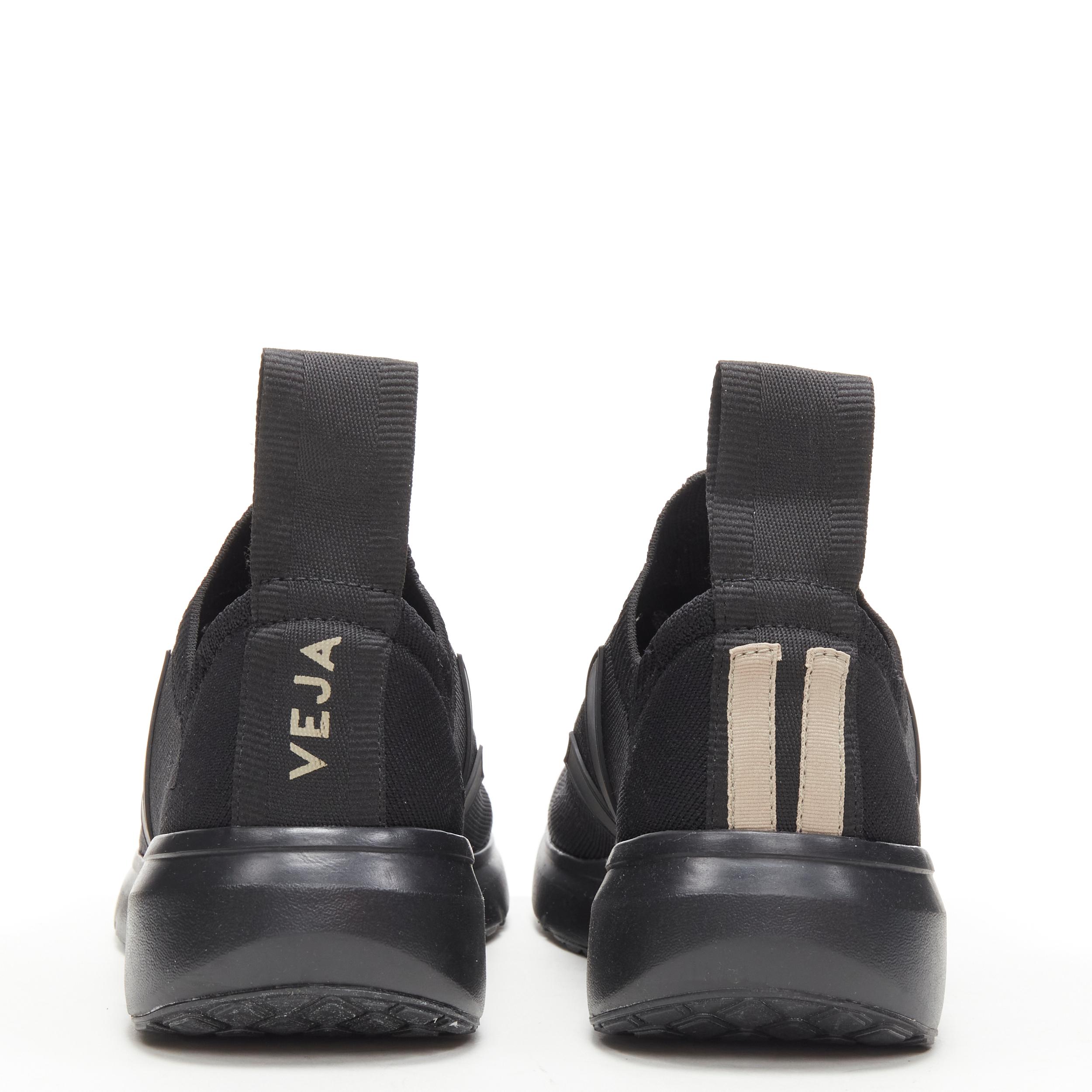 new RICK OWENS VEJA Runner Style 2 V-Knit Black sneaker EU41 Pour hommes en vente
