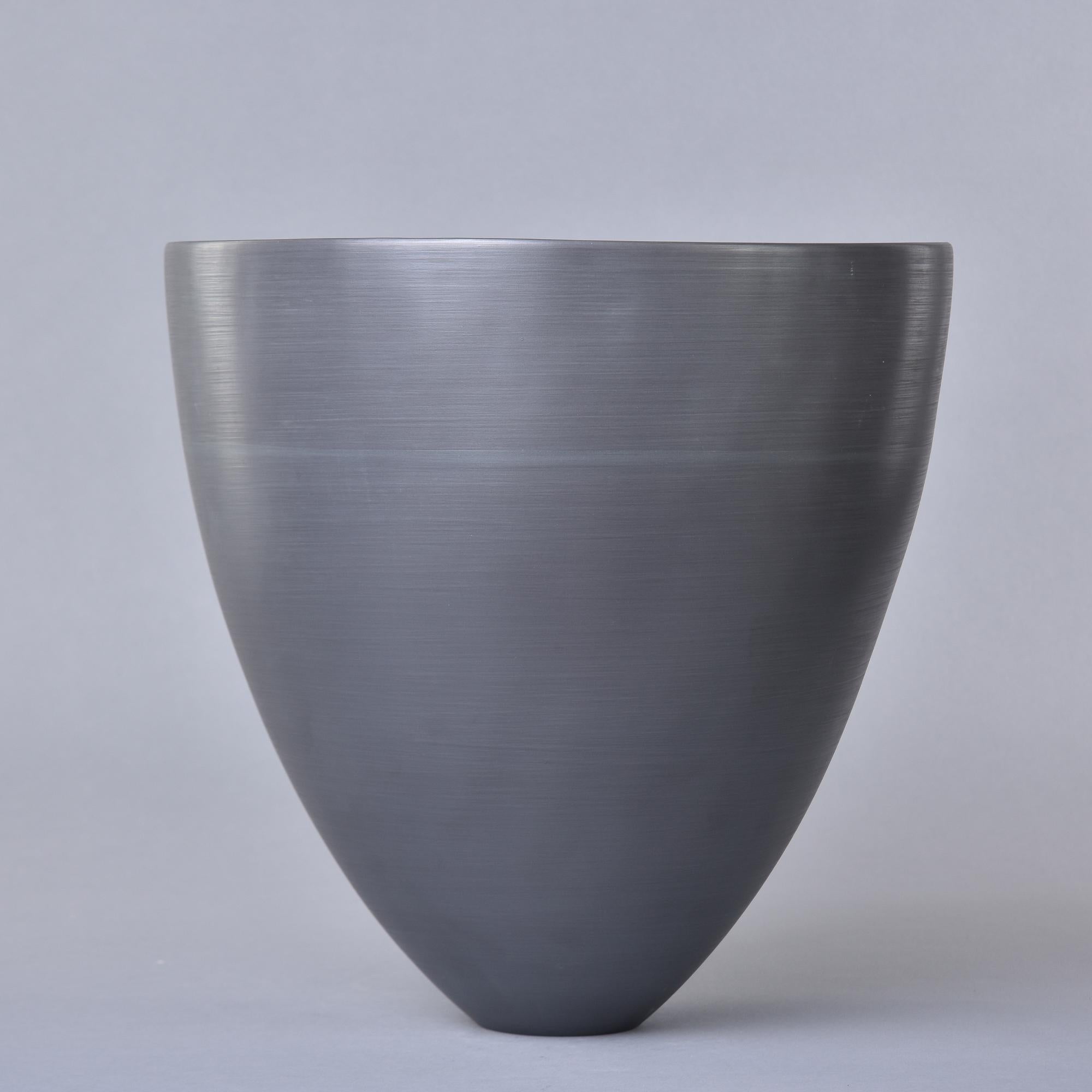 New Rina Menardi Large Cup Form Bowl or Vase in Graphite In New Condition For Sale In Troy, MI