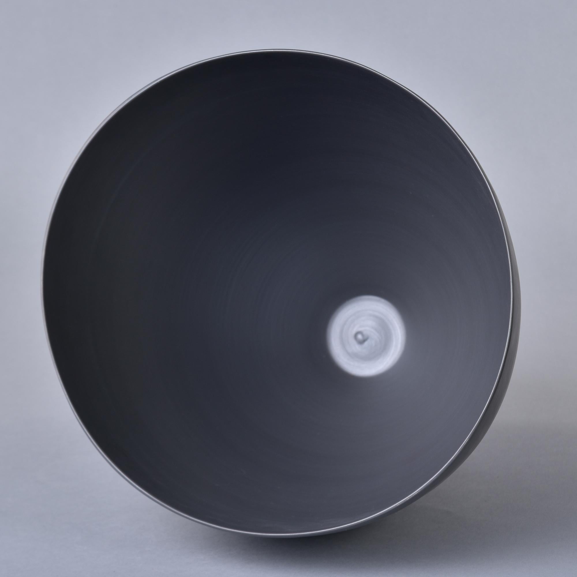 New Rina Menardi Large Cup Form Bowl or Vase in Graphite For Sale 1