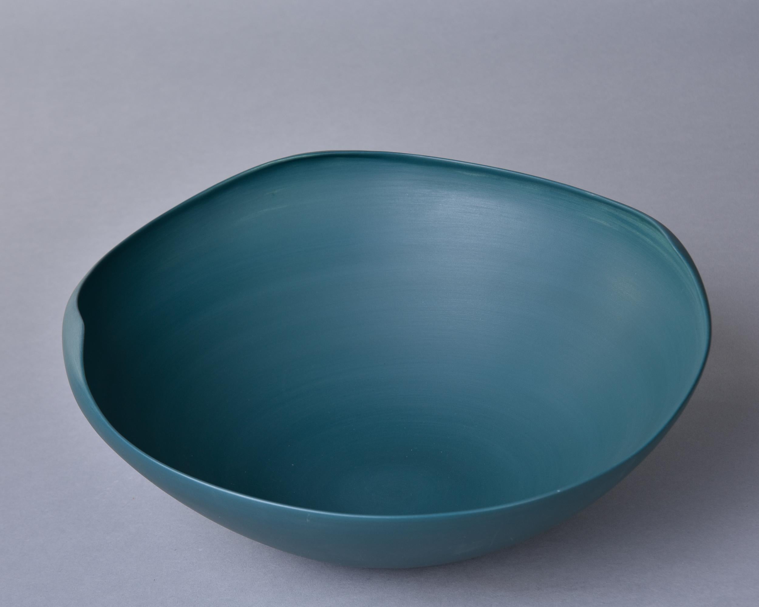 New Rina Menardi Medium Conchglia Bowl in Mint For Sale 3