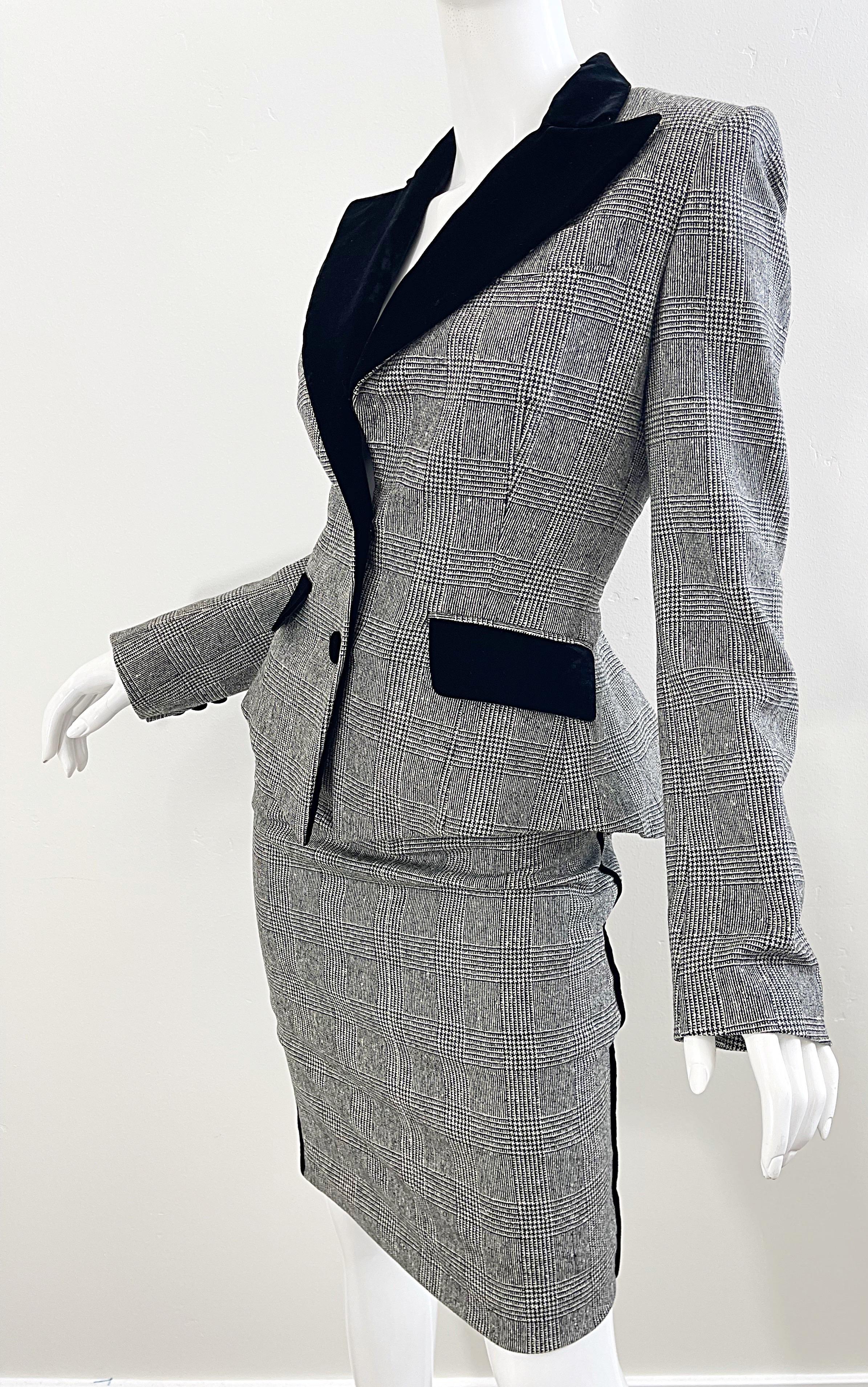 New Roberto Cavalli 2000s Size 42 / 8 Black and White Plaid Skirt Suit Y2K For Sale 3