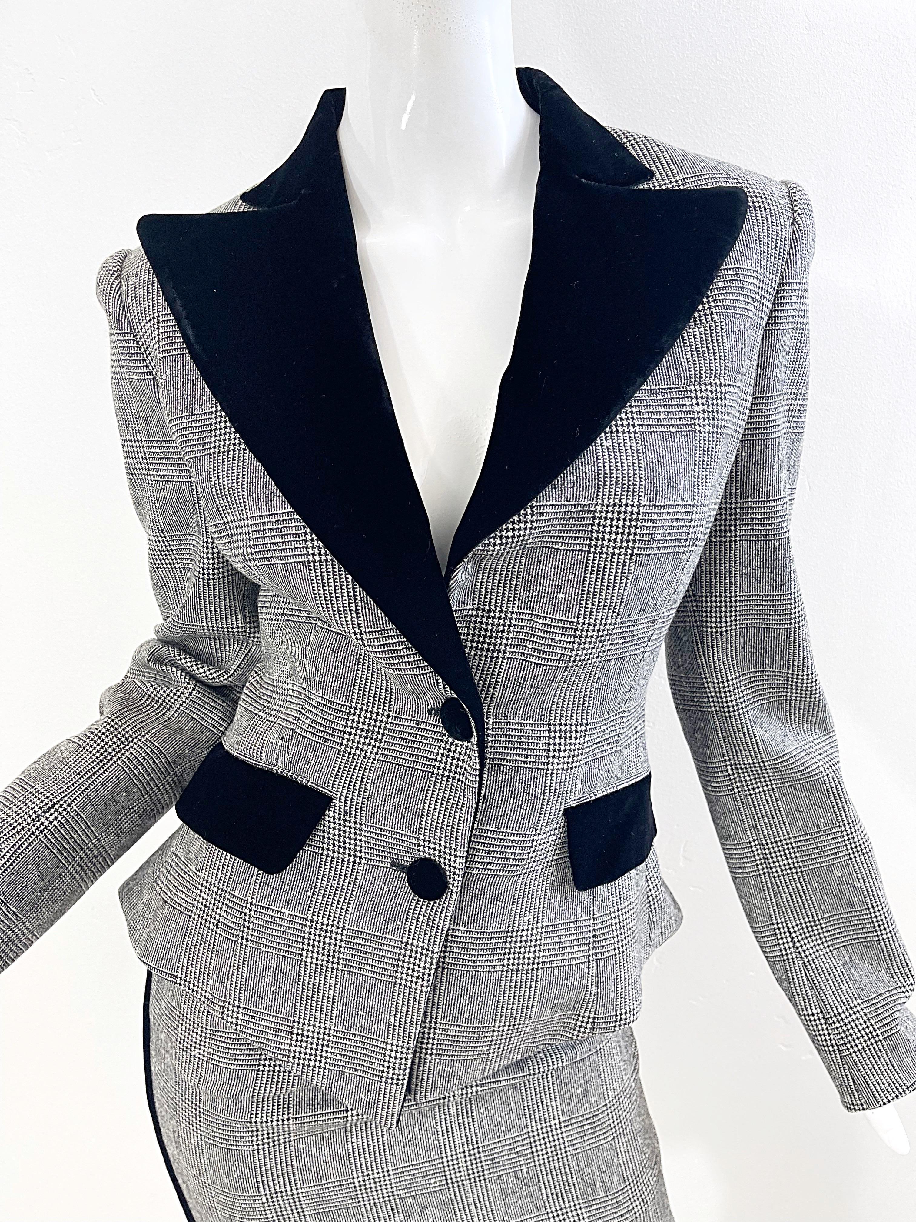 New Roberto Cavalli 2000s Size 42 / 8 Black and White Plaid Skirt Suit Y2K In Excellent Condition For Sale In San Diego, CA