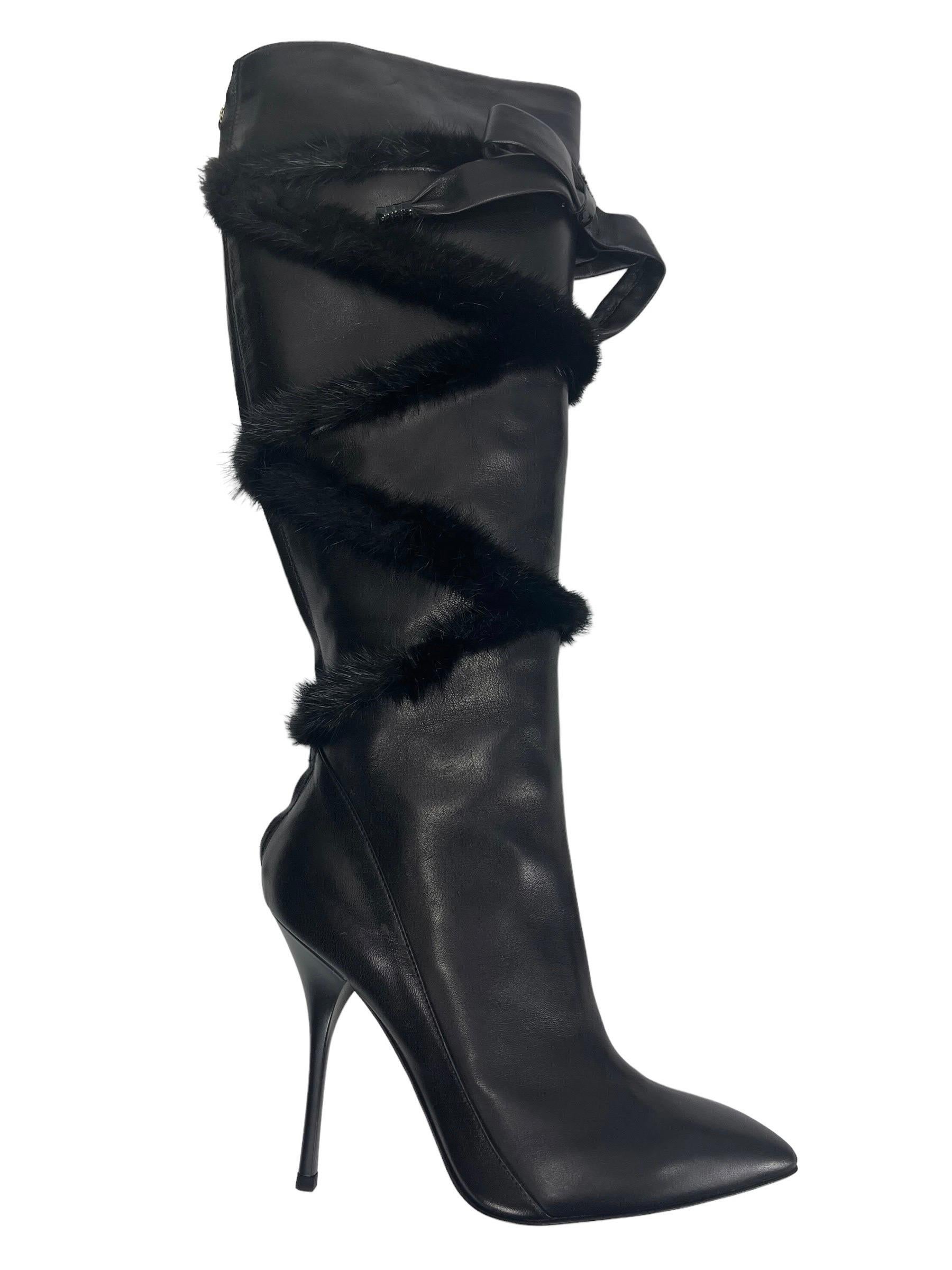 New Roberto Cavalli Black Leather Knee High Boots with Mink Fur It. 37 - US 7 In New Condition For Sale In Montgomery, TX