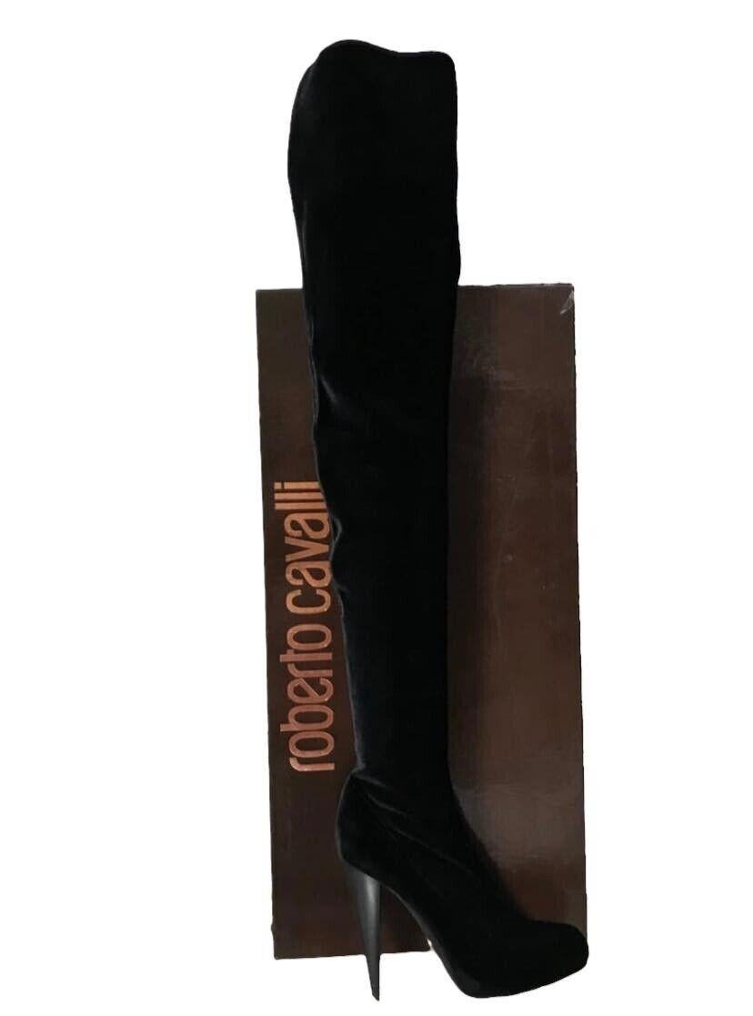 ROBERTO CAVALLI 
BLACK STRETCH-VELVET BOOTS 
IT Size 39 - US 9 
Hidden platform 
Made in Italy 
Brand New, in original box.