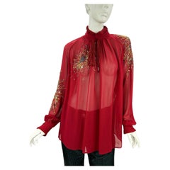 &New camicetta in chiffon di seta rosso vino con decorazioni di Roberto Cavalli, modello Top It 40 oversize
