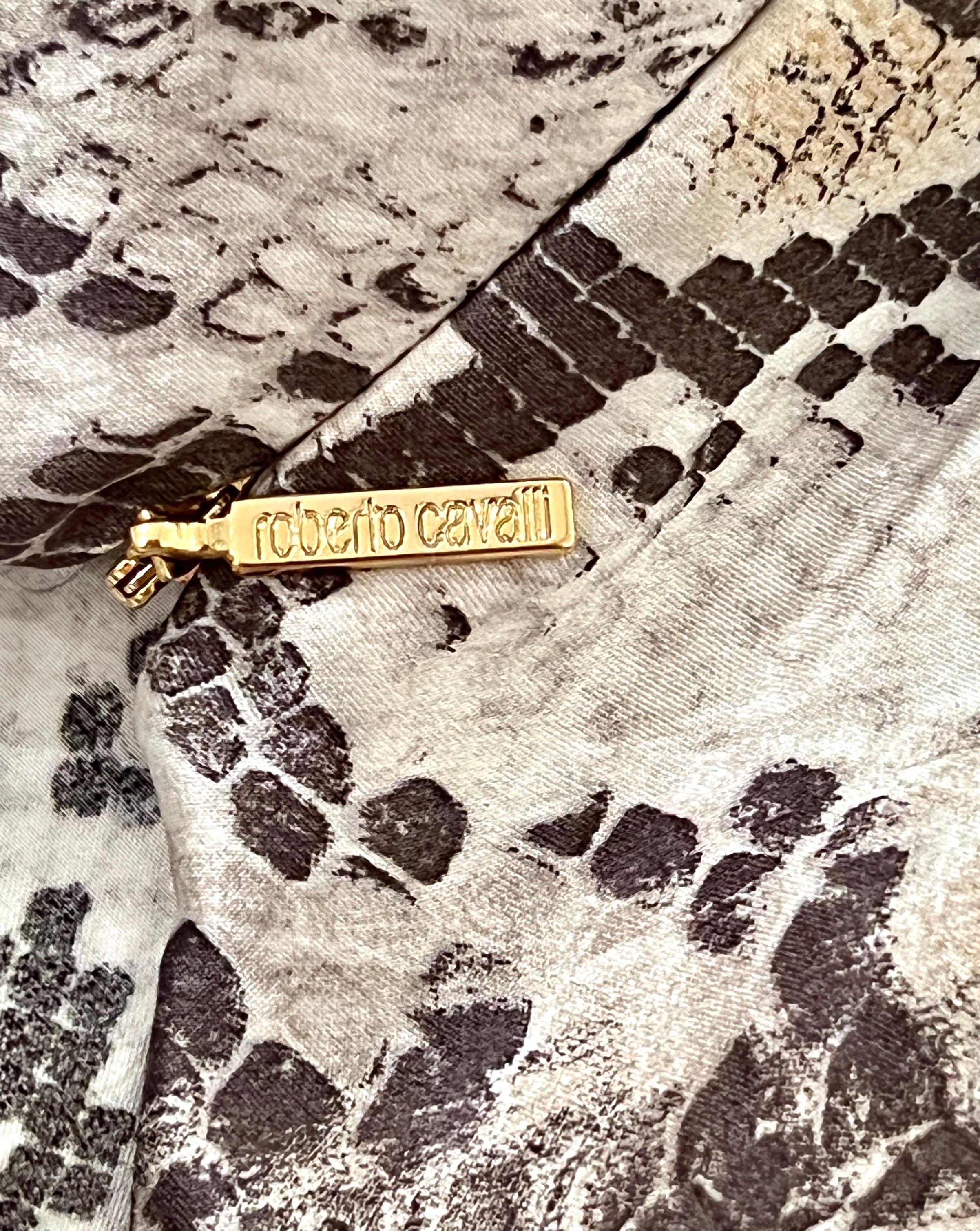 UNWORN Roberto Cavalli Vintage Exotic Snake Print Silk Evening Gown Maxi Dress S In Excellent Condition For Sale In Switzerland, CH