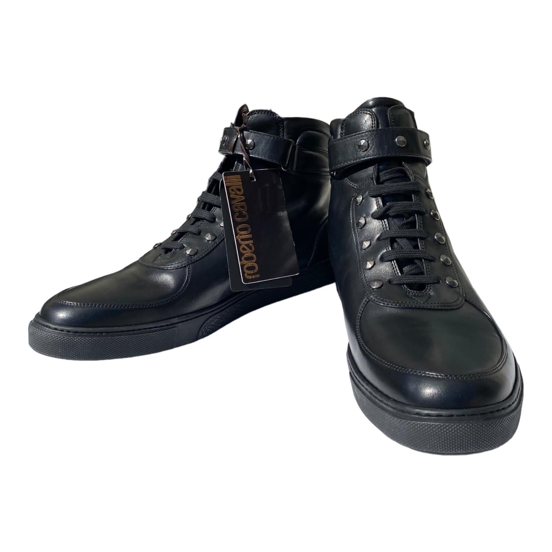 Men's New Roberto Cavalli Studded Black Leather High Top Sneakers for Men 43.5 - 45 For Sale