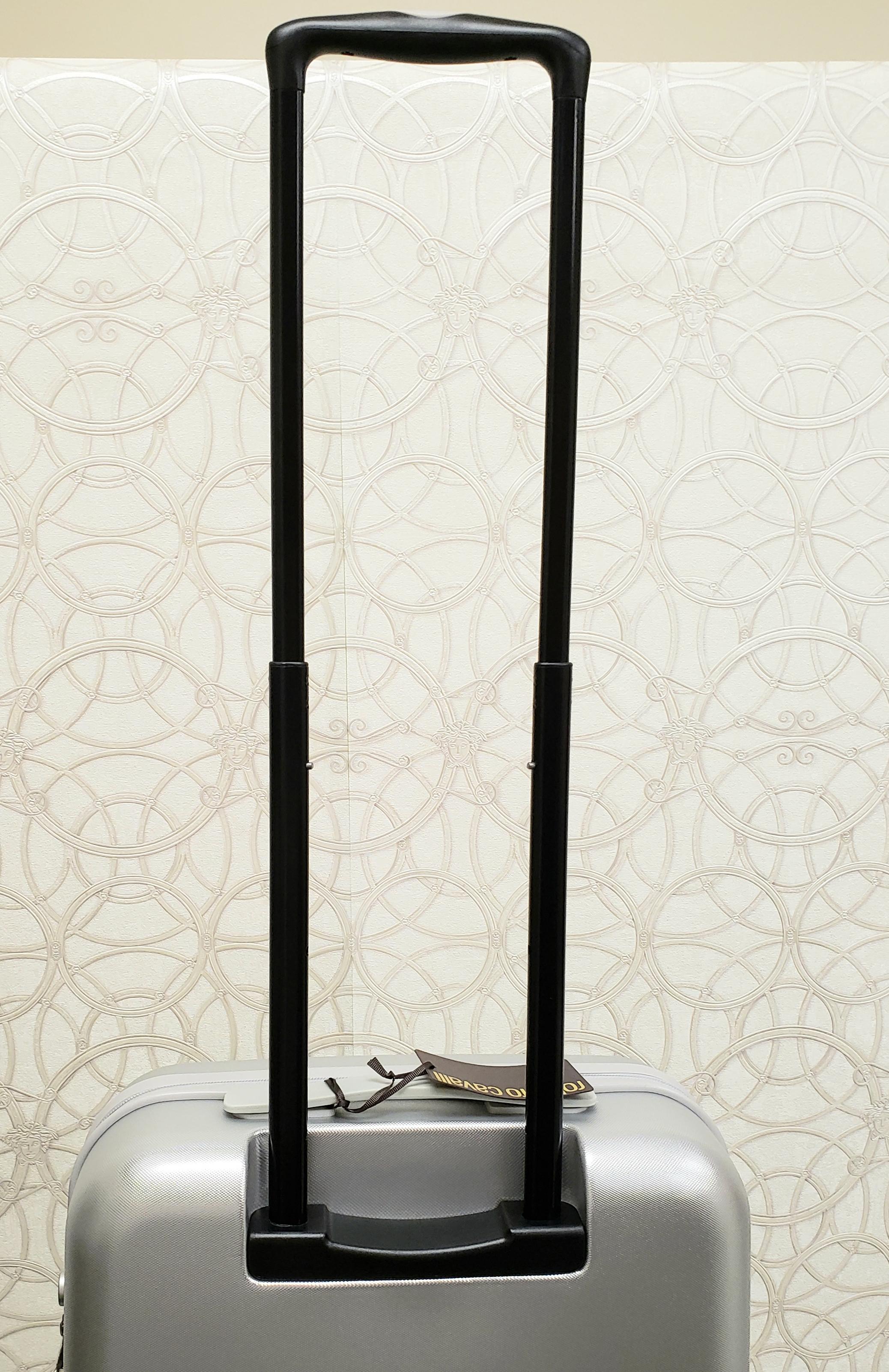 Nuovo ROBERTO CAVALLI SUITCASE IN ARGENTO in vendita 1
