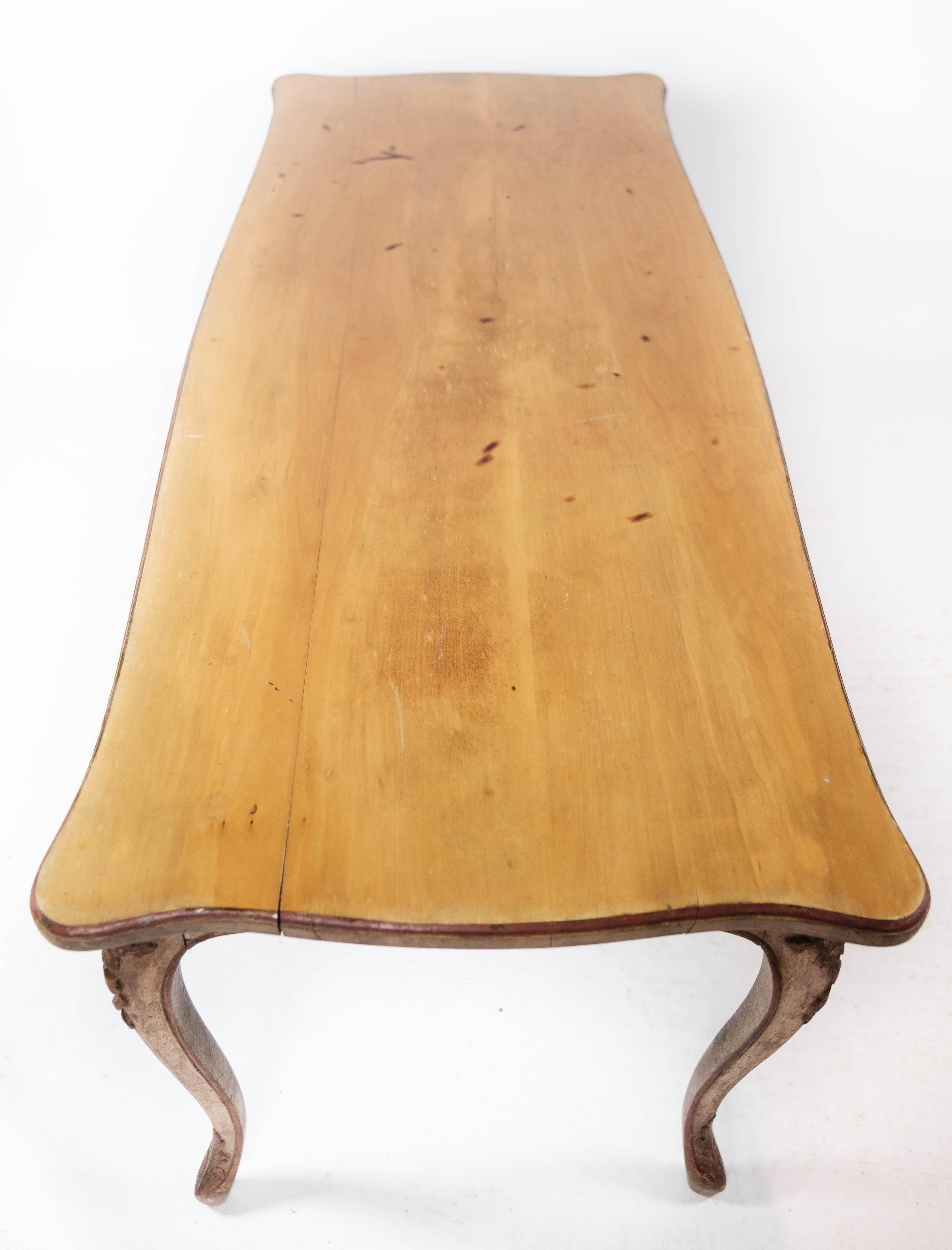 New Rococo Coffee Table of Light Walnut Decorated with Carvings, 1930s 3