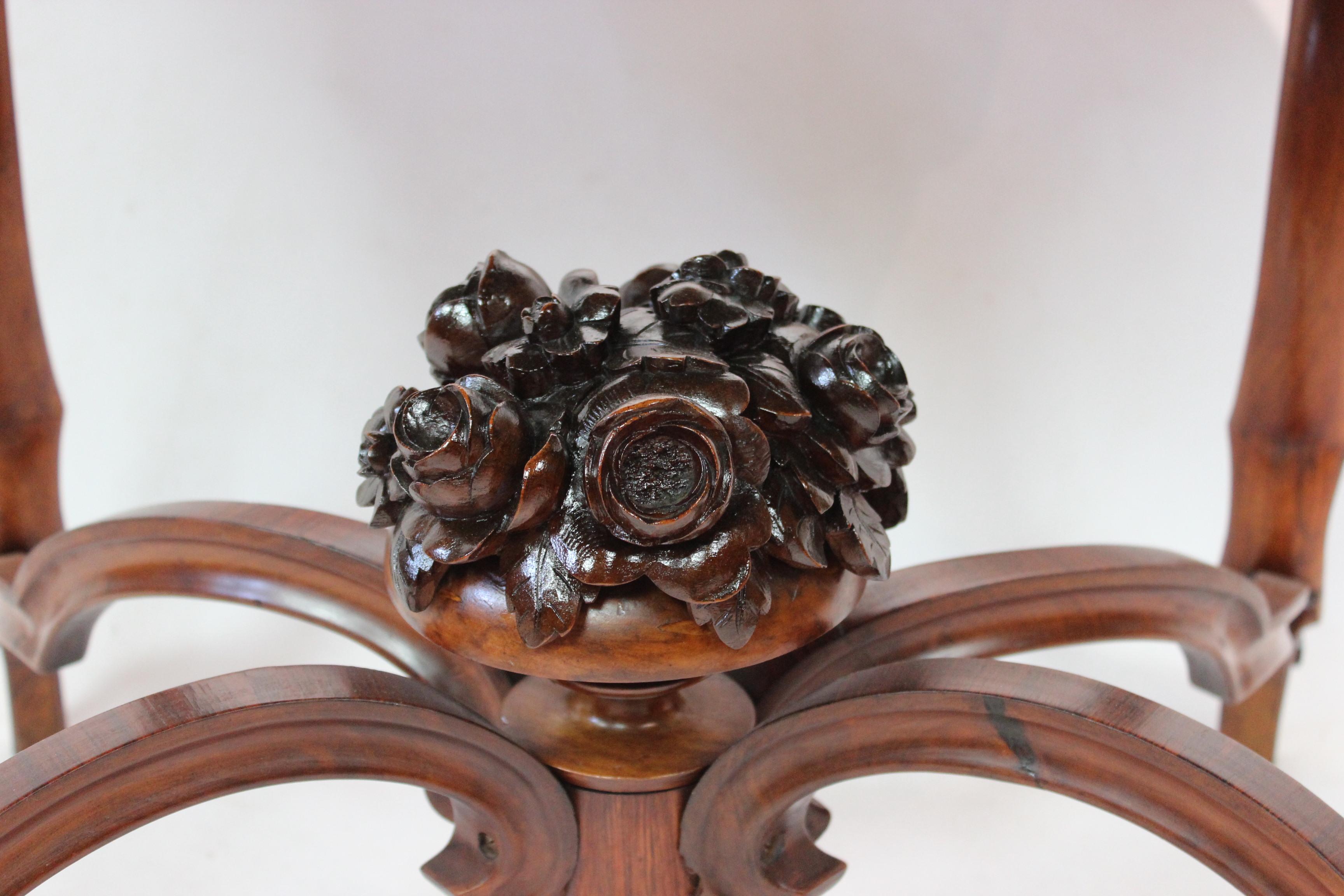 New Rococo Pedestal Table of Walnut with Carvings and Inlaid Intarsia, 1880s In Good Condition In Lejre, DK