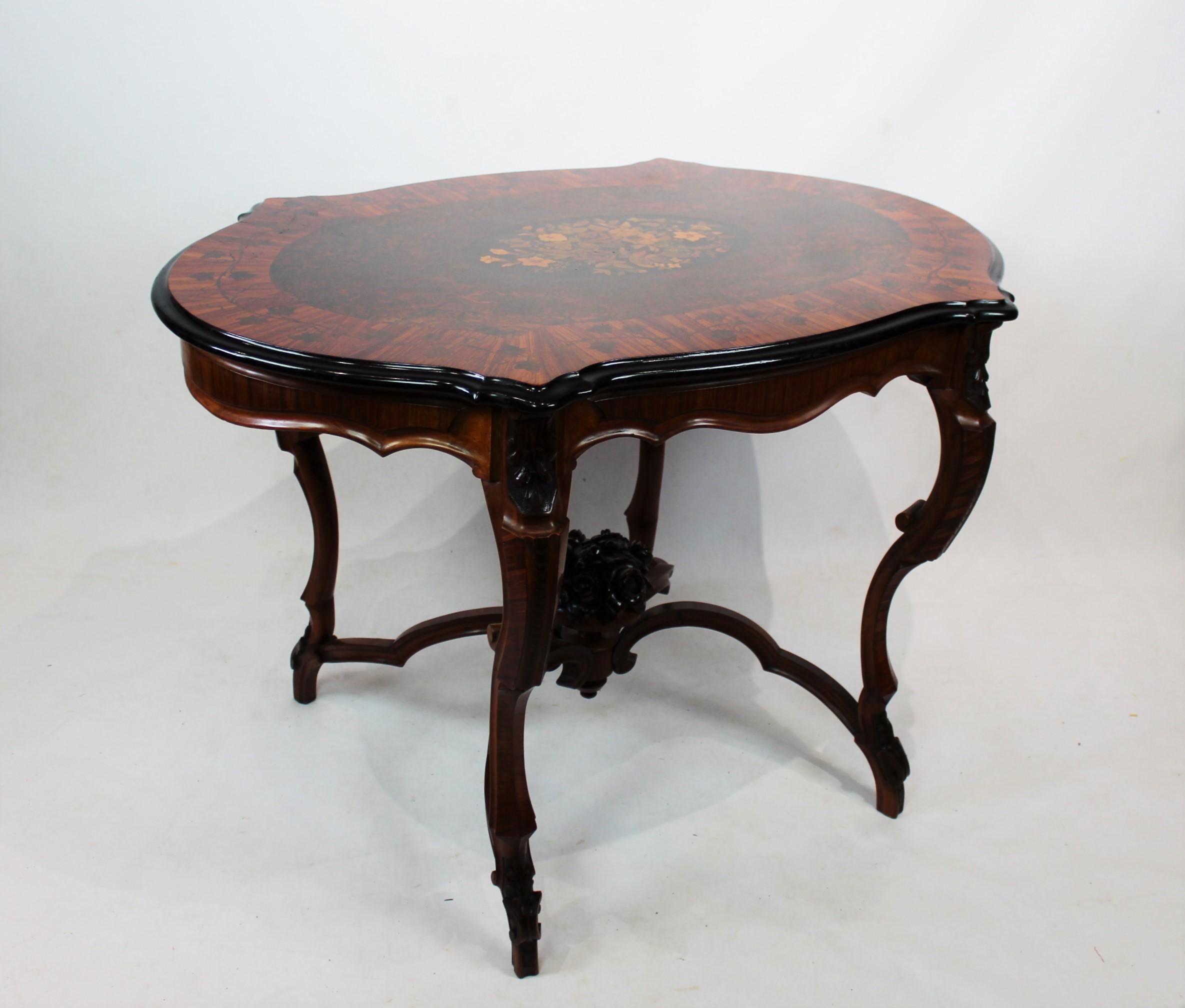 New Rococo Pedestal Table of Walnut with Carvings and Inlaid Intarsia, 1880s 3