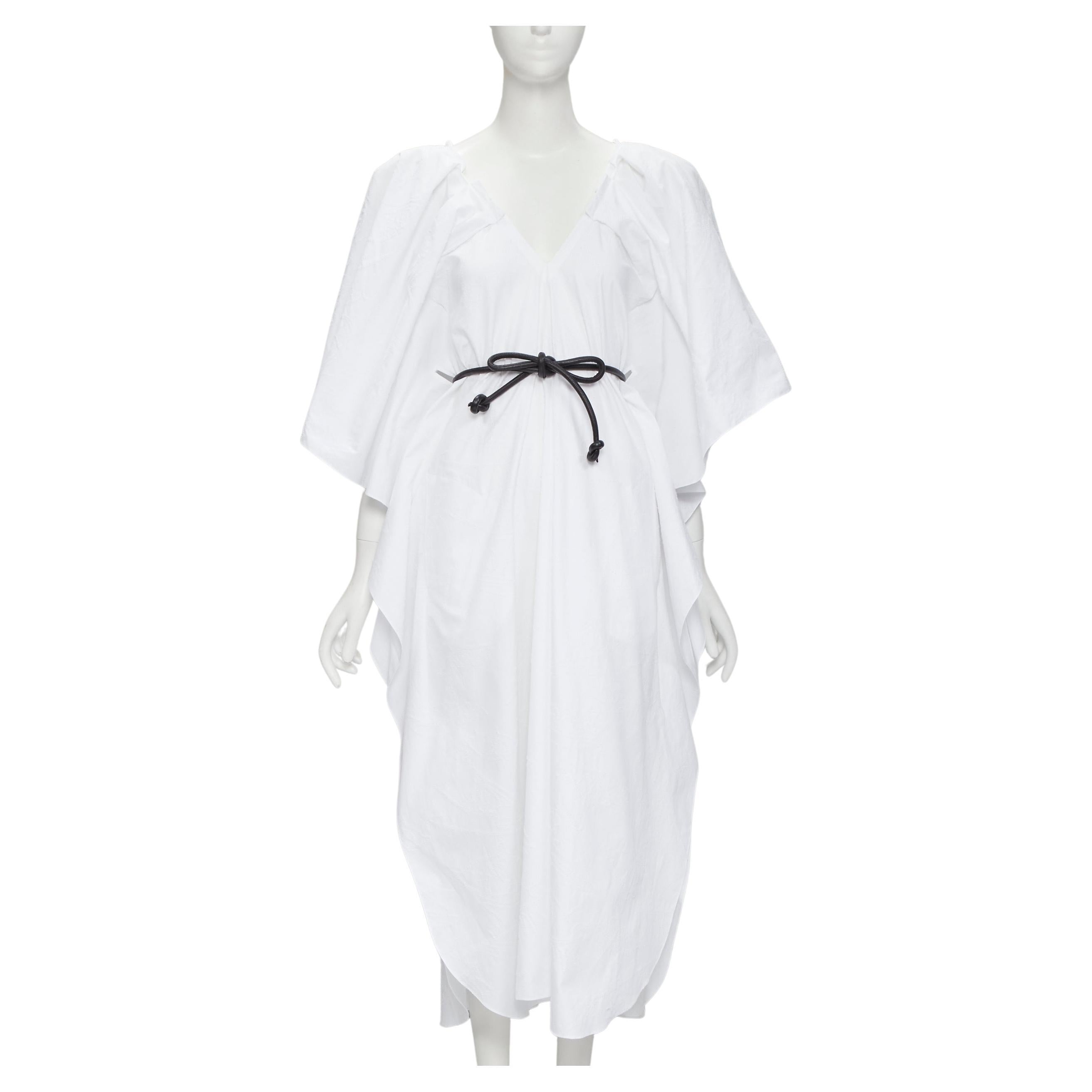 ROLAND MOURET 2021 Langes weißes Kleid mit Nadelspitze und Lederkordelgürtel XS