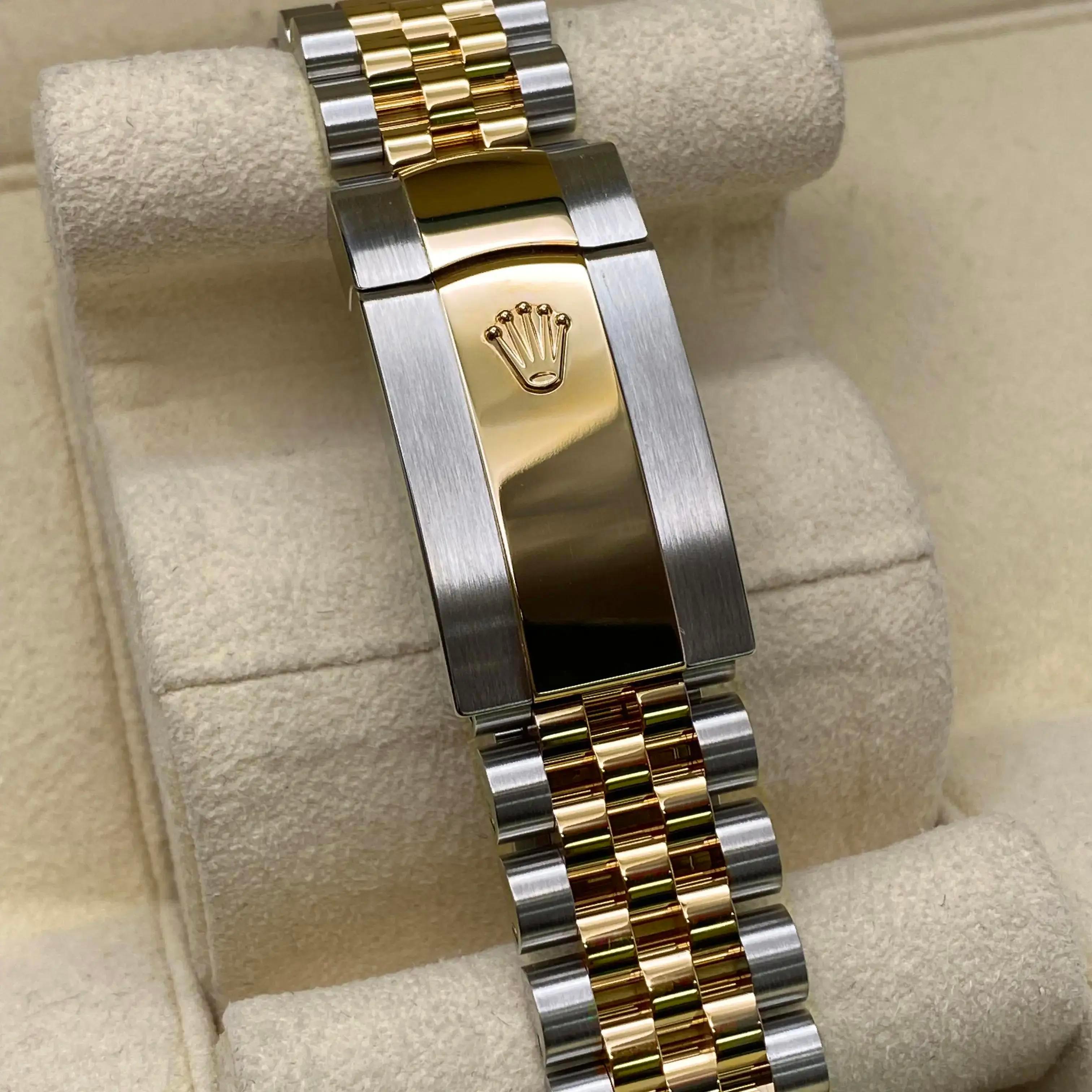 NEW Rolex Datejust 36 18K  Gold Steel VI IX Silver Diamond Dial Watch 126233 For Sale 4