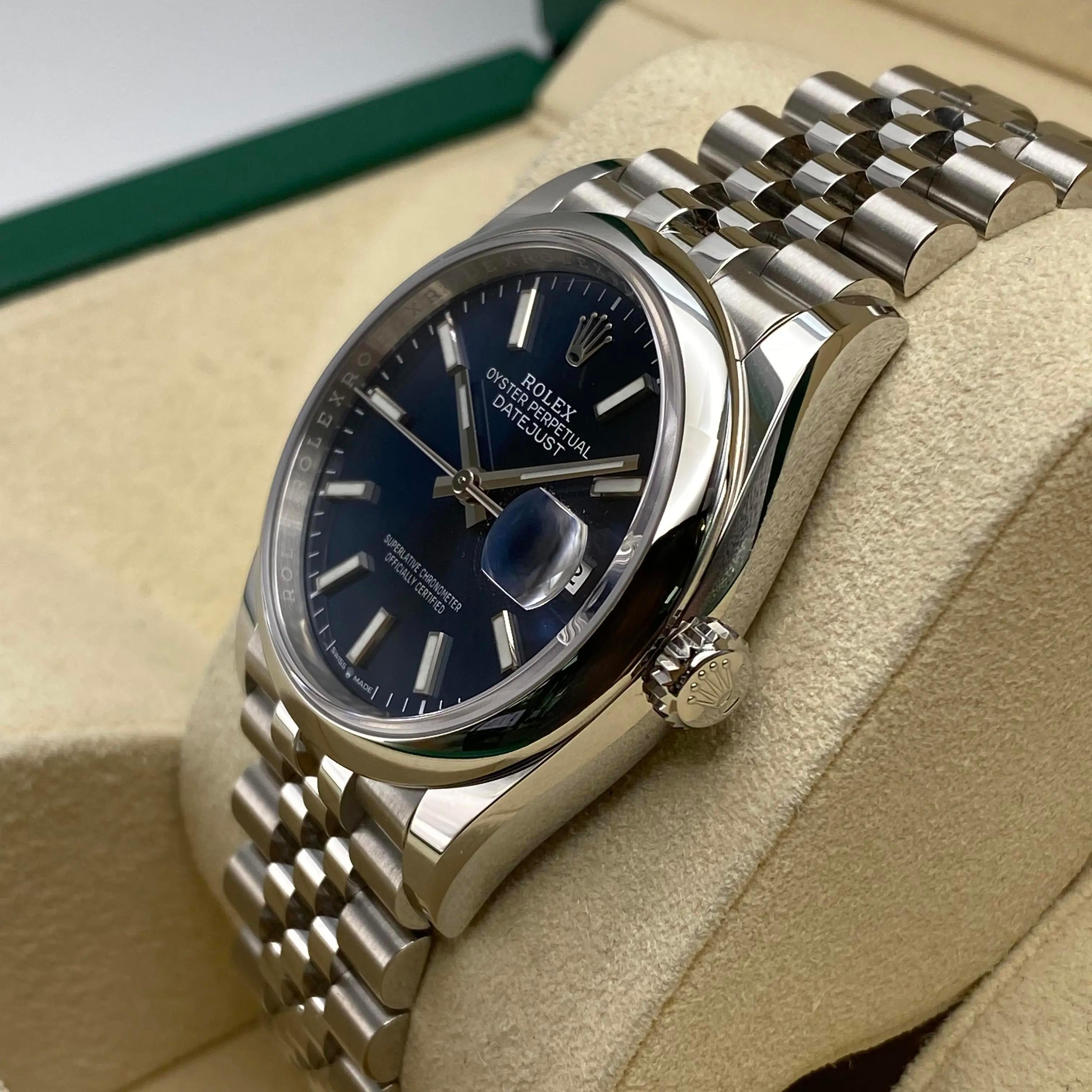 Rolex Datejust 36mm 126200 Jubilee Steel Blue Dial Montre automatique B&P Neuf - En vente à New York, NY