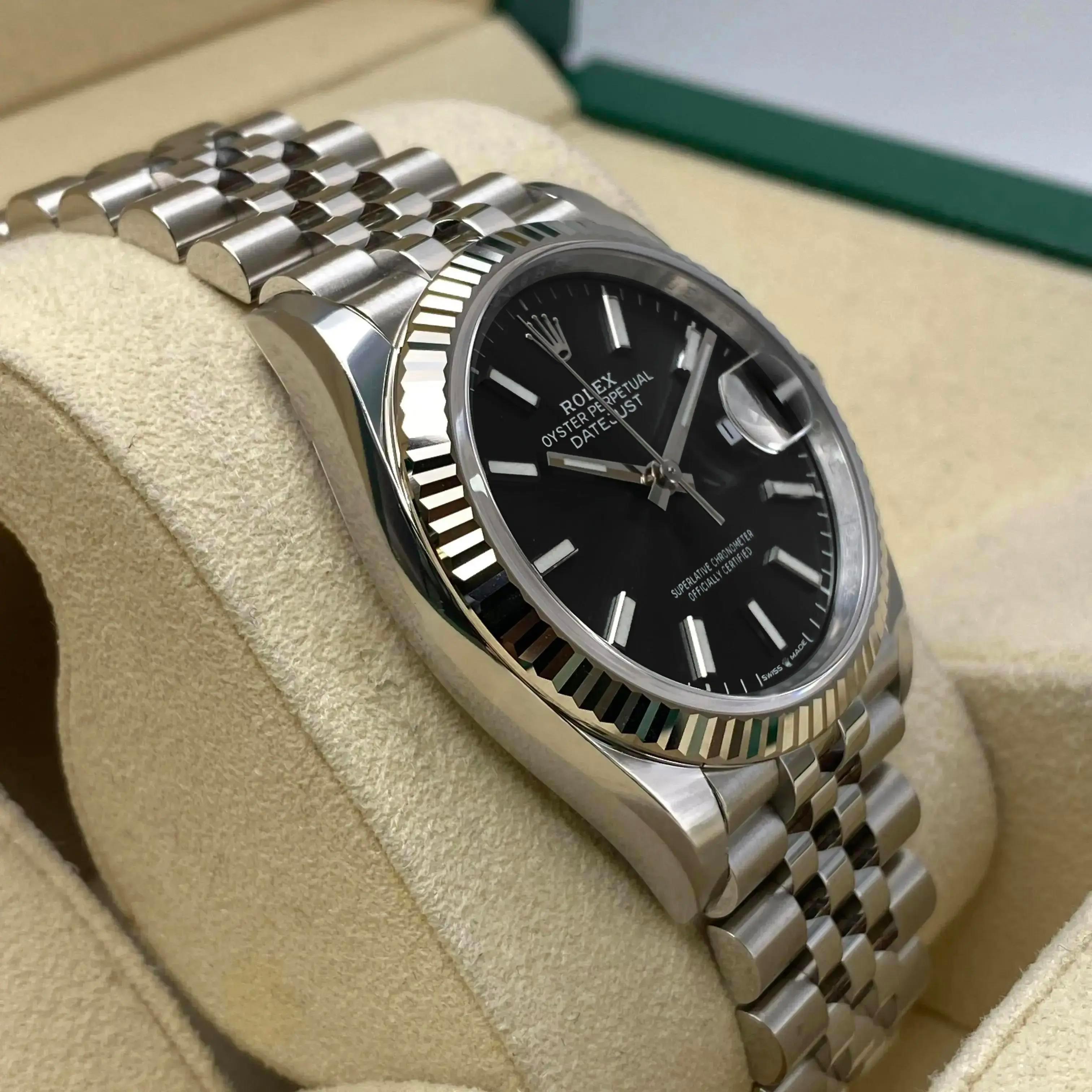 NEW Rolex Datejust 36mm 126234 Stahl Weißgold geriffeltes schwarzes Zifferblatt Jubiläumsuhr im Angebot 1