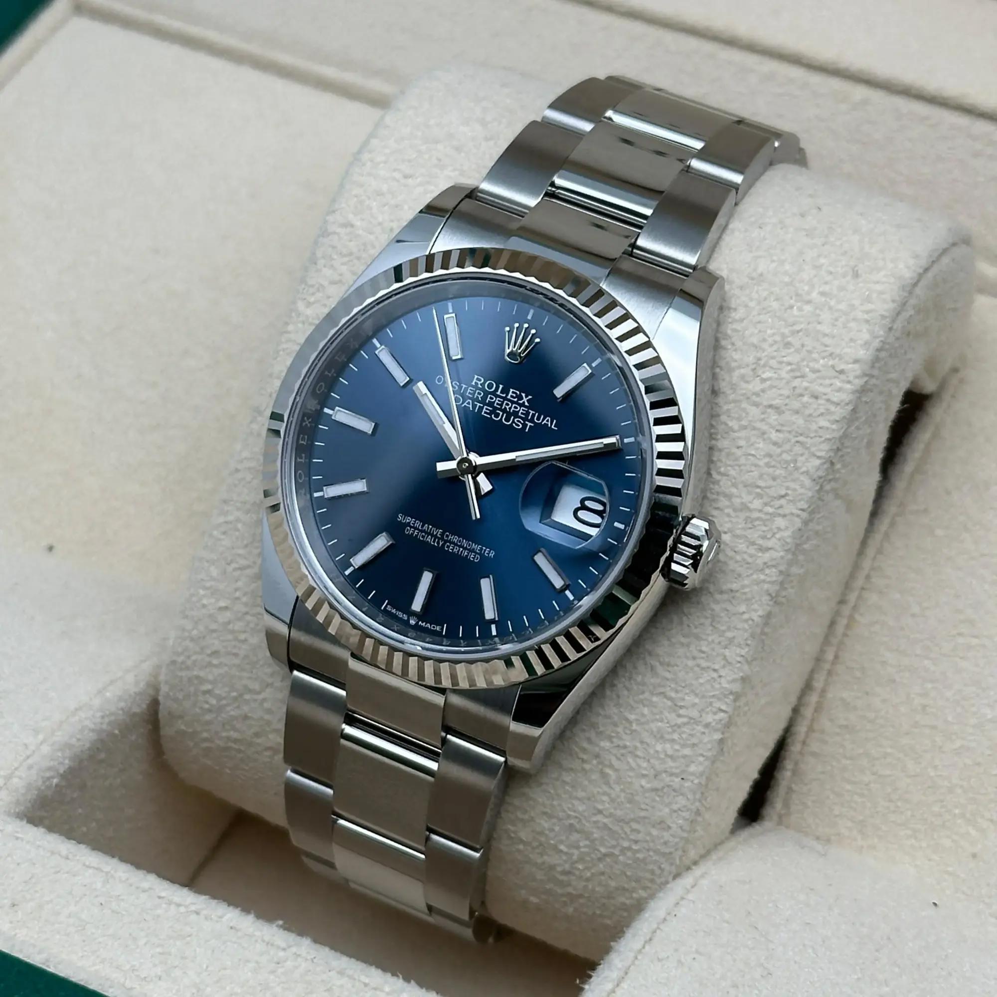 Femenino o masculino NUEVO Reloj Rolex Datejust 36mm Acero Oro Blanco 18k Esfera Azul Acanalada 126234 en venta
