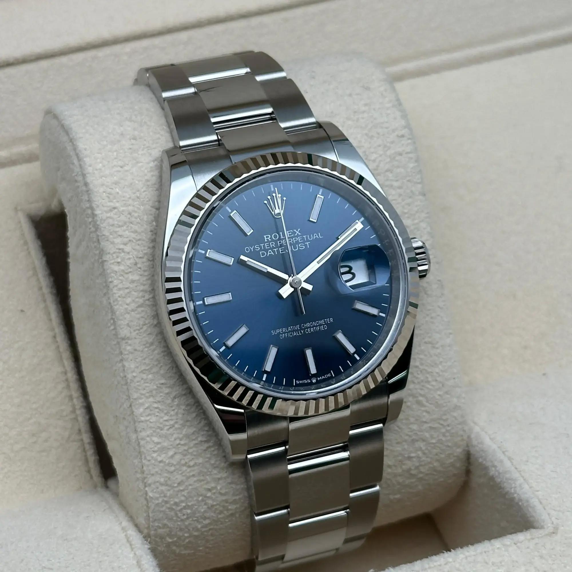 NUEVO Reloj Rolex Datejust 36mm Acero Oro Blanco 18k Esfera Azul Acanalada 126234 en venta 1
