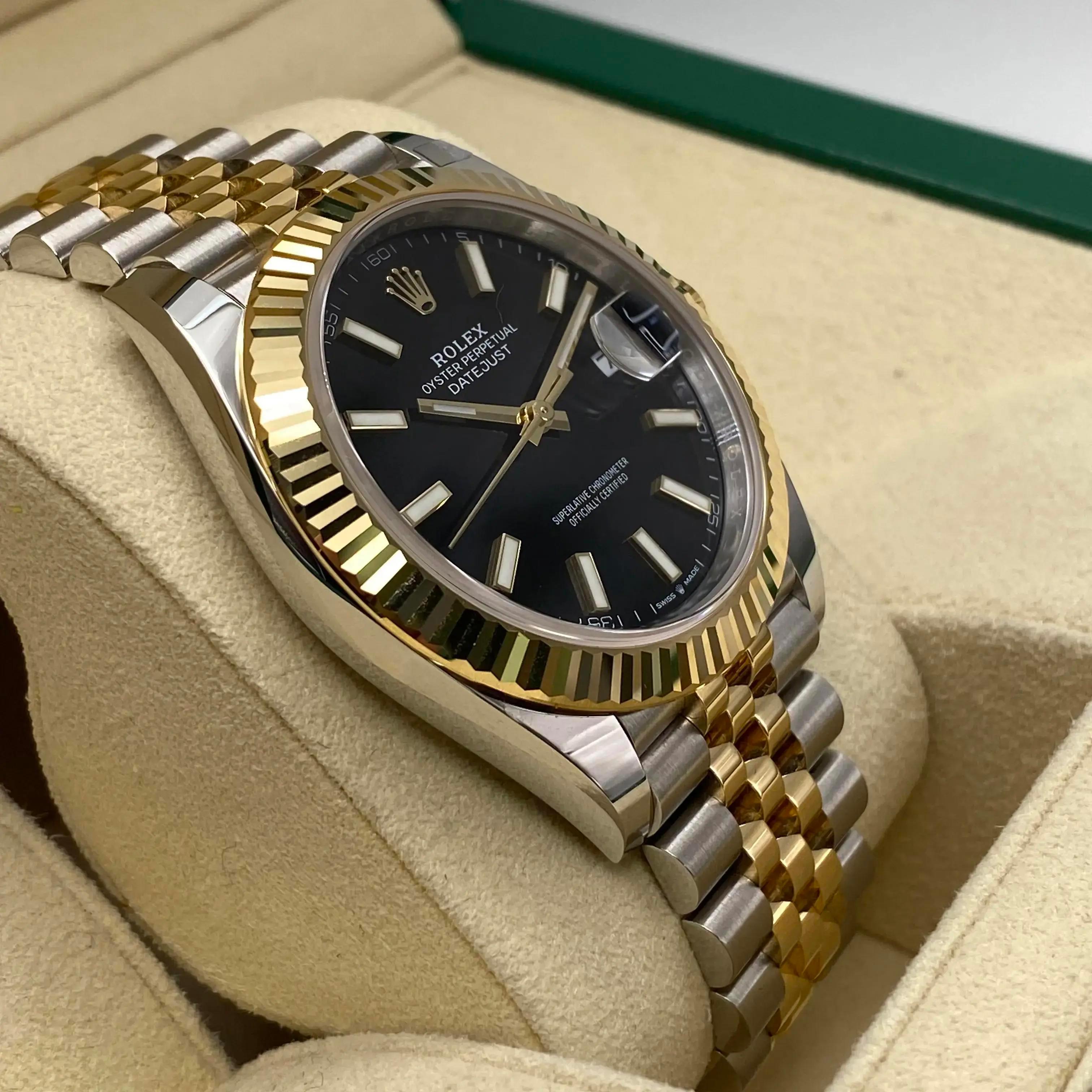 NEW Rolex Datejust 41 126333 18K Yellow Gold Steel Black Dial Watch B&P en vente 1