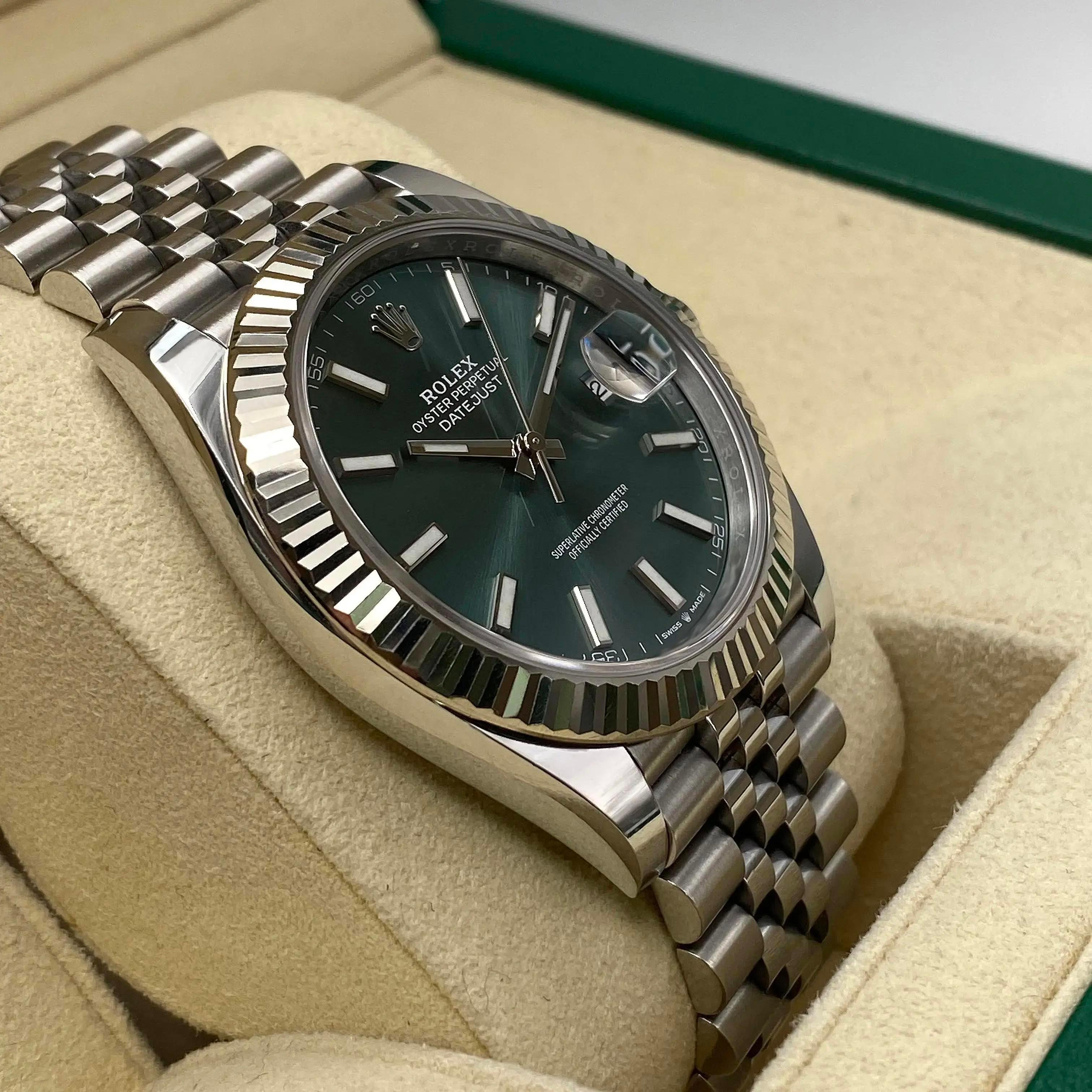 Uomo Nuovo Rolex Datejust 41 Verde Menta Nuovo Rilascio Orologio in Acciaio & Oro Bianco 126334 in vendita