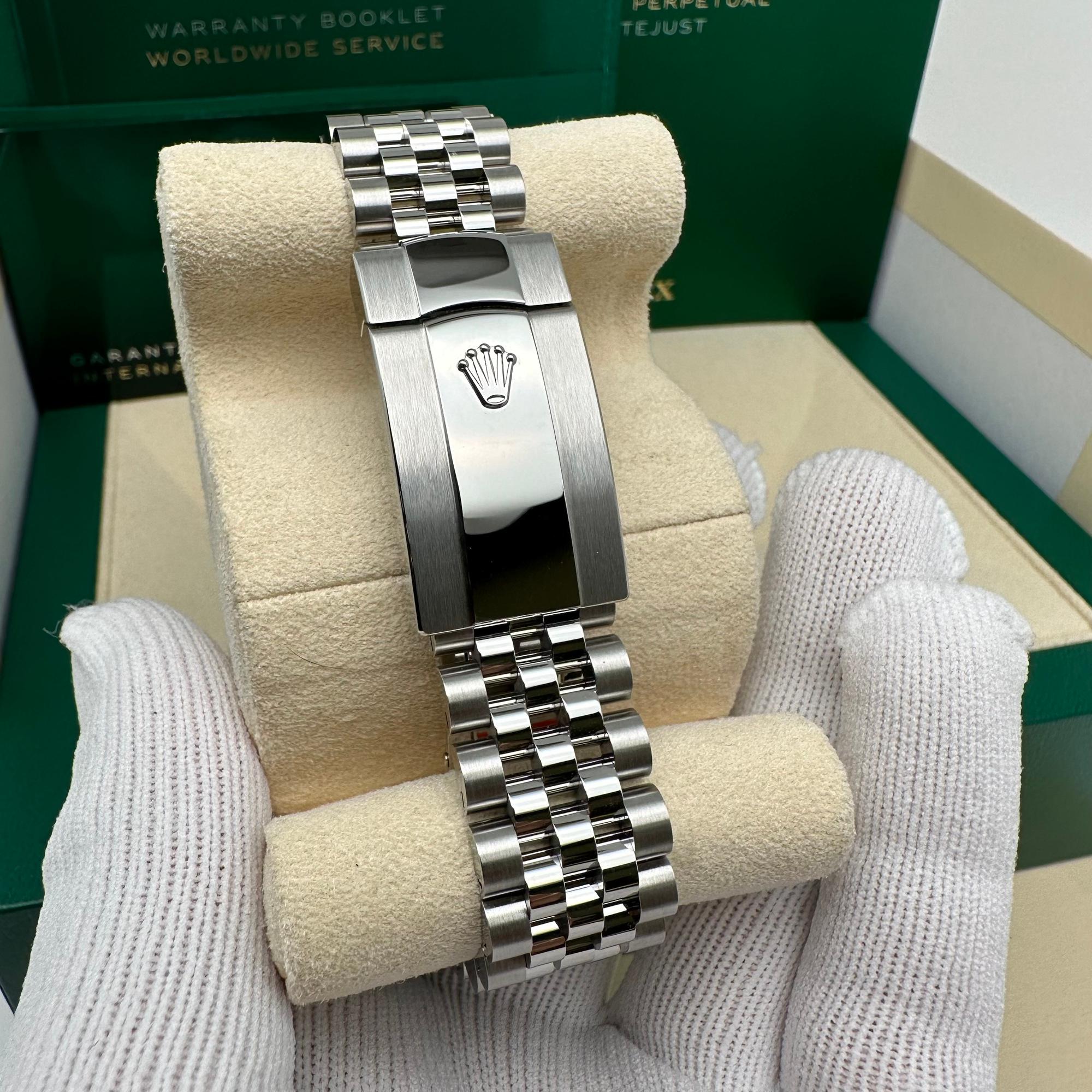 New Rolex Datejust 41 Stainless Steel Black Dial Mens Jubilee Watch 126300 B&P en vente 4