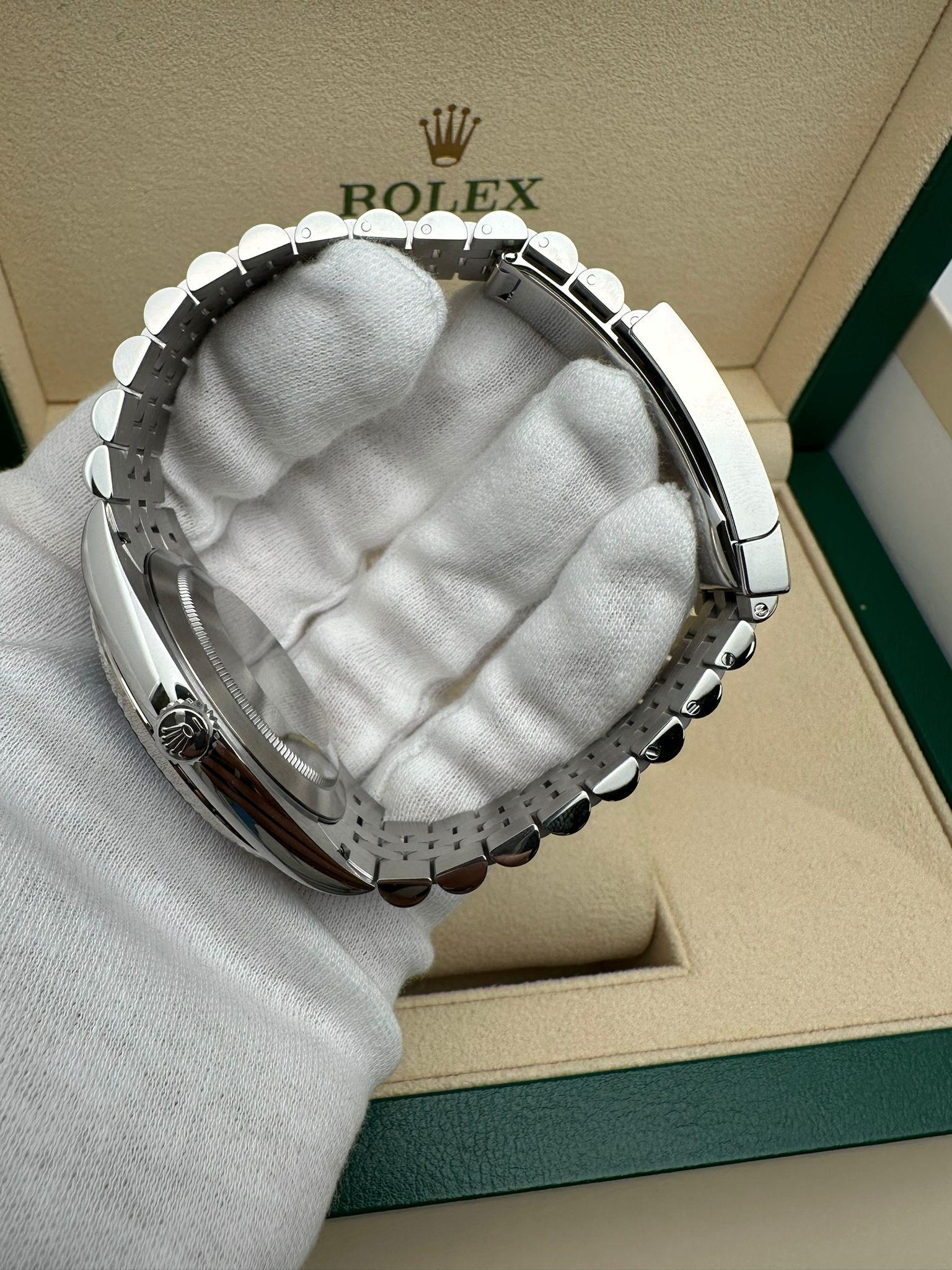 NEW Rolex Datejust 41 Steel 18K Gold Bezel Jubilee Blue Roman Dial Watch 126334 For Sale 9