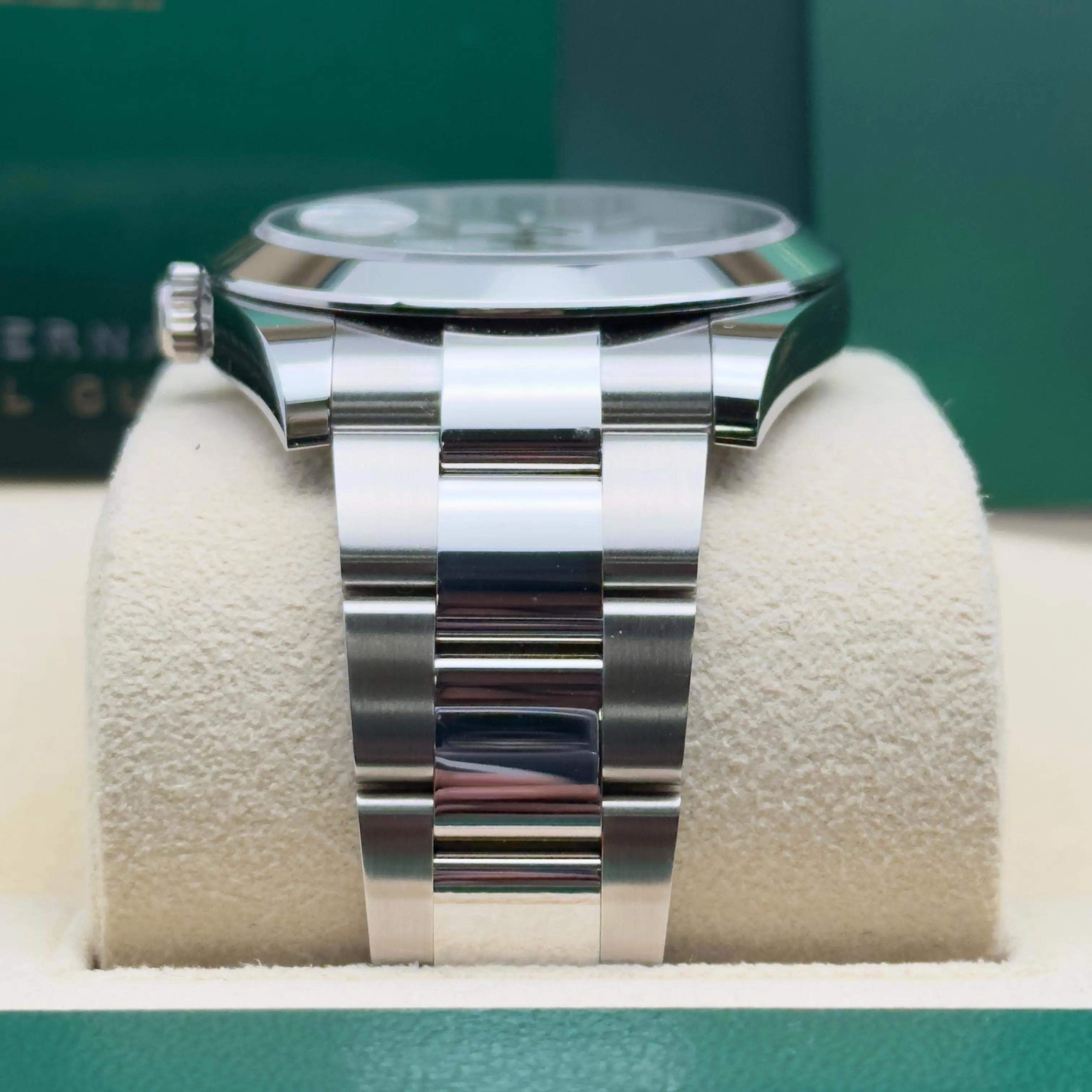 Neu Rolex Datejust 41 Stahl Weiß Index Zifferblatt Automatikuhr 126300 B&P 2024 im Angebot 4