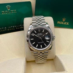 NOUVEAU : Montre Rolex Datejust 41 mm 126334, bracelet Jubilee en acier, cadran noir, mouvement automatique, B&P