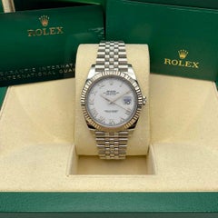 Montre Rolex Datejust 41 mm en acier, bracelet Jubilee, cadran blanc à chiffres romains, référence 126334