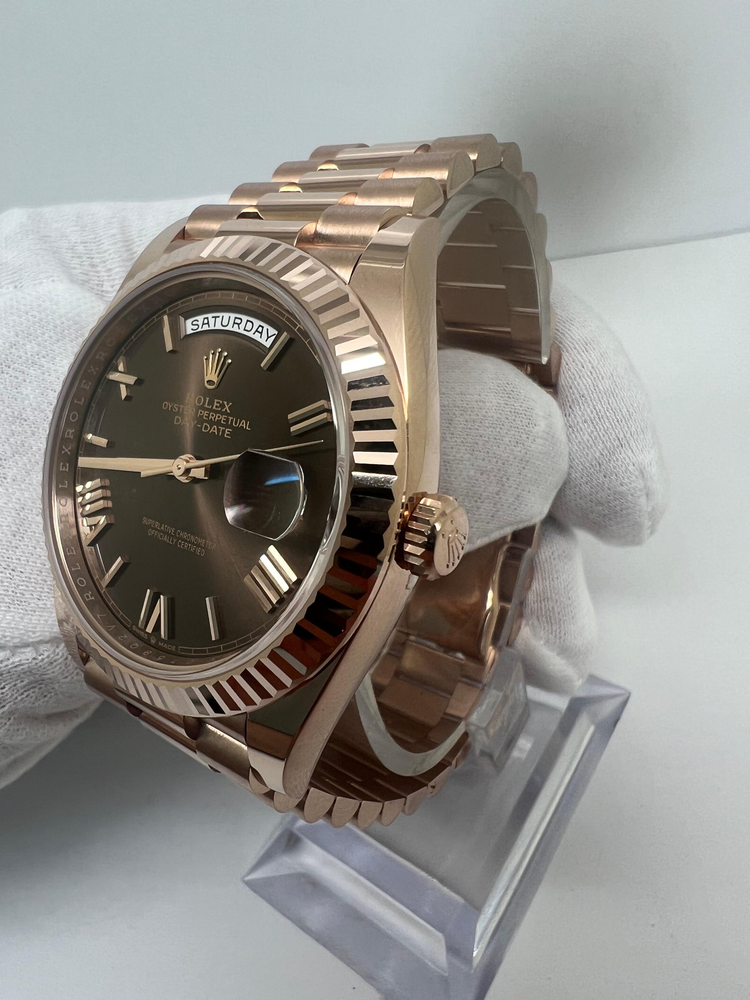 New Rolex Day-Date 40 Rose Gold President 228235 Wristwatch - Chocolate Roman

dated 12/22

complete set

free overnight shipping

shop with confidence

Evita diamonds