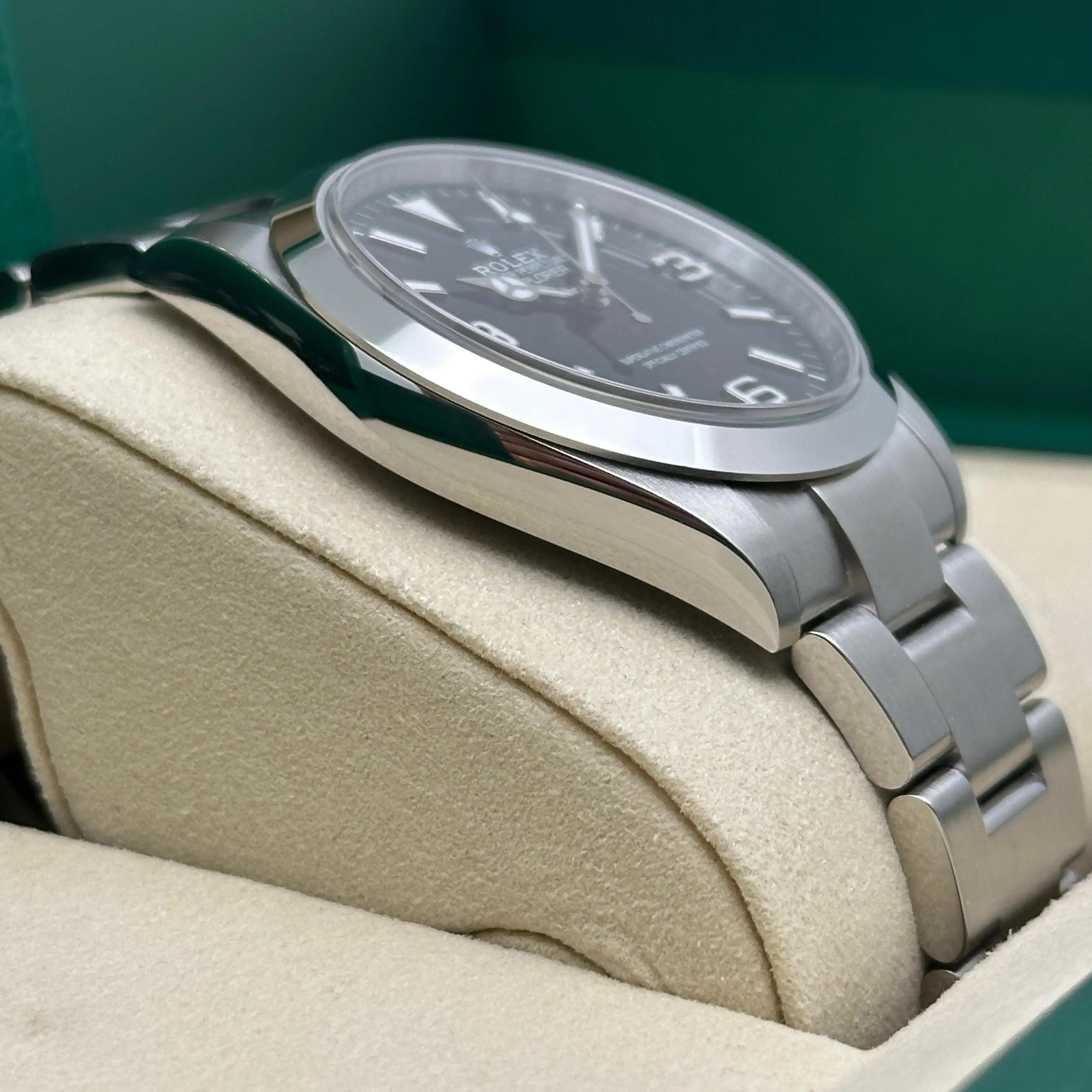 Neu Rolex Explorer 40mm Stahl Schwarzes Zifferblatt Automatik Herrenuhr 224270 2025 B&P im Angebot 3