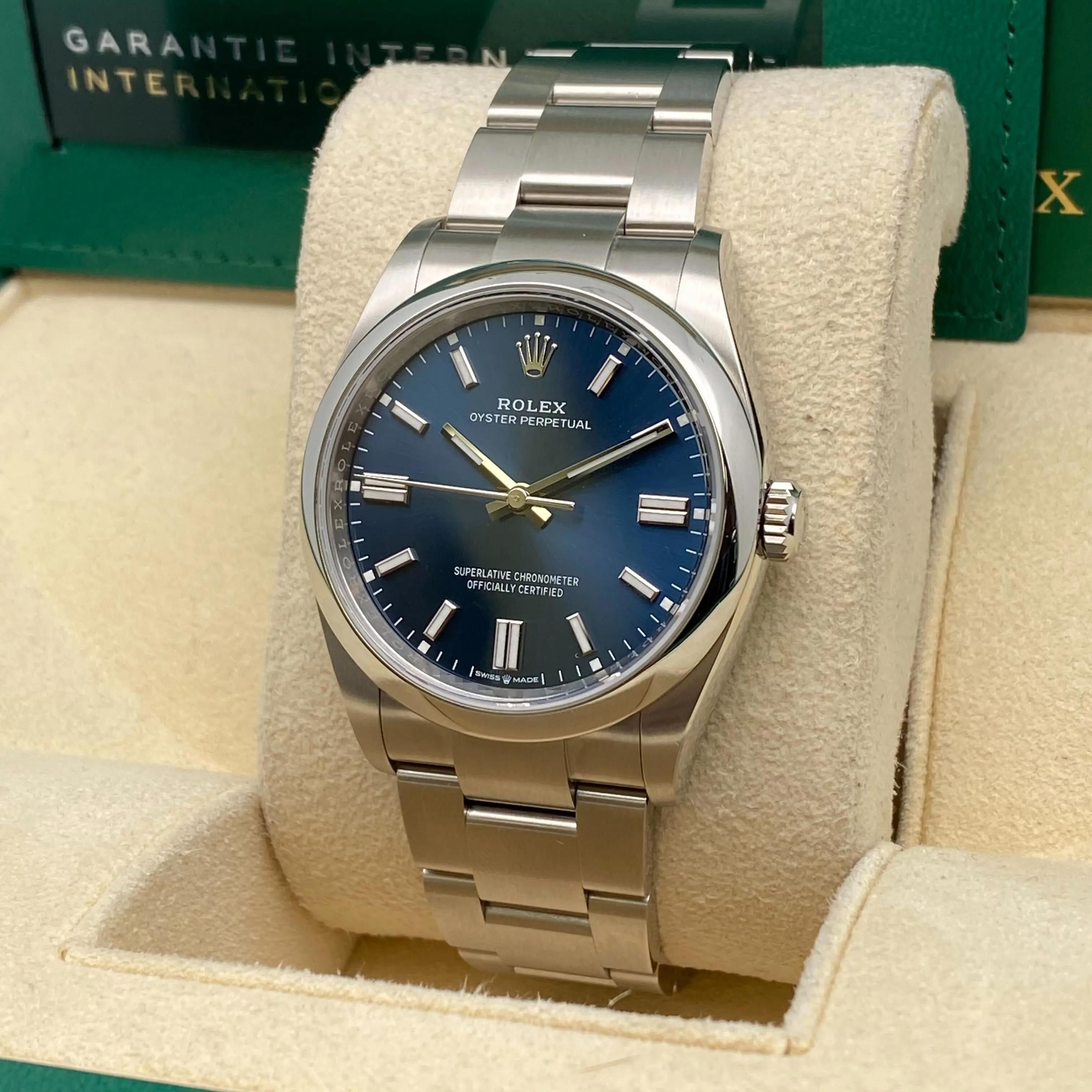 NUOVO Rolex Oyster Perpetual 36mm Acciaio Quadrante Blu Orologio Automatico Uomo 126000 B.P. B. In condizioni Nuovo in vendita a New York, NY