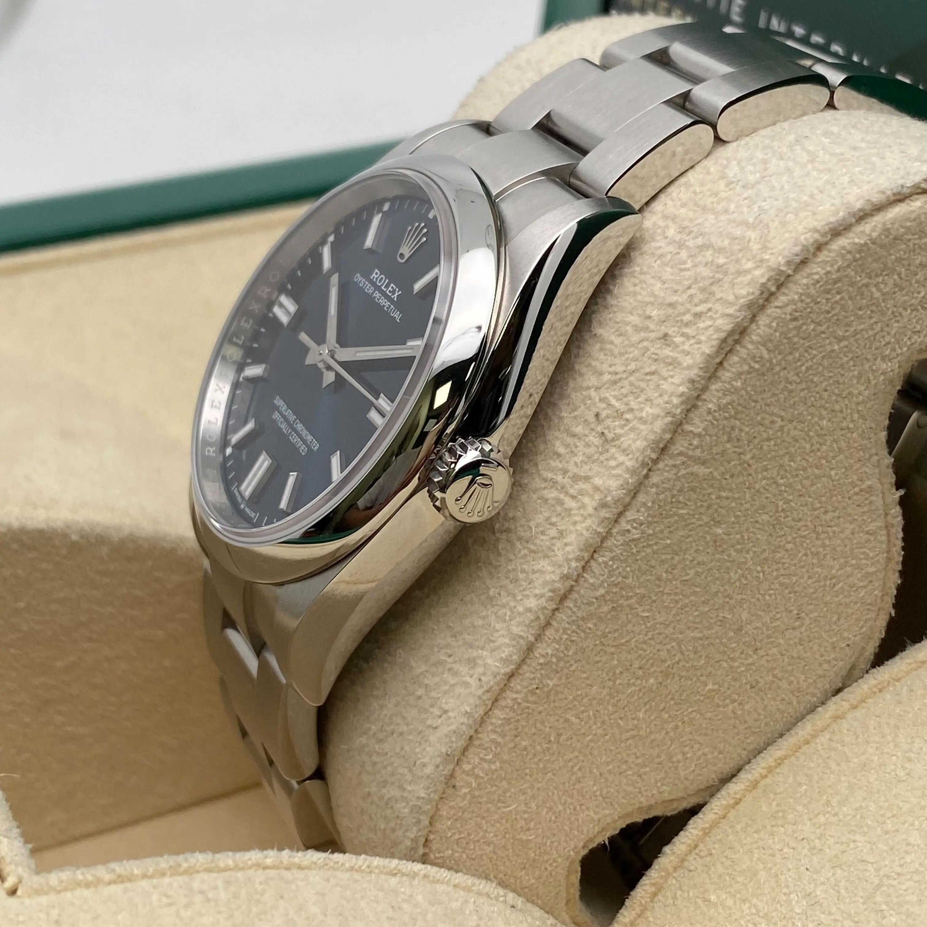 NUOVO Rolex Oyster Perpetual 36mm Acciaio Quadrante Blu Orologio Automatico Uomo 126000 B.P. B. in vendita 1