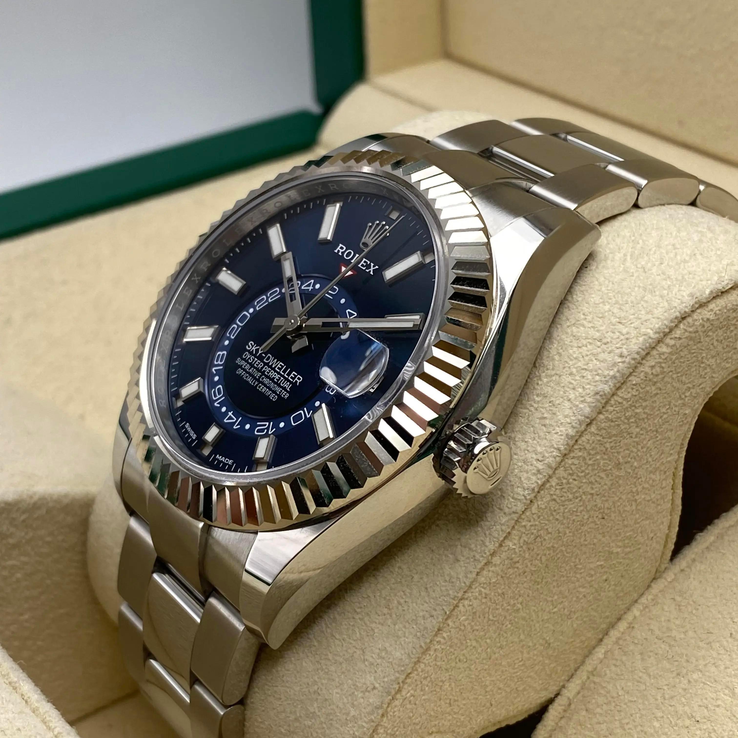 Men's NEW Rolex Sky-Dweller 42mm 326934 Steel Blue Dial Automatic Men Oyster Watch B&P For Sale