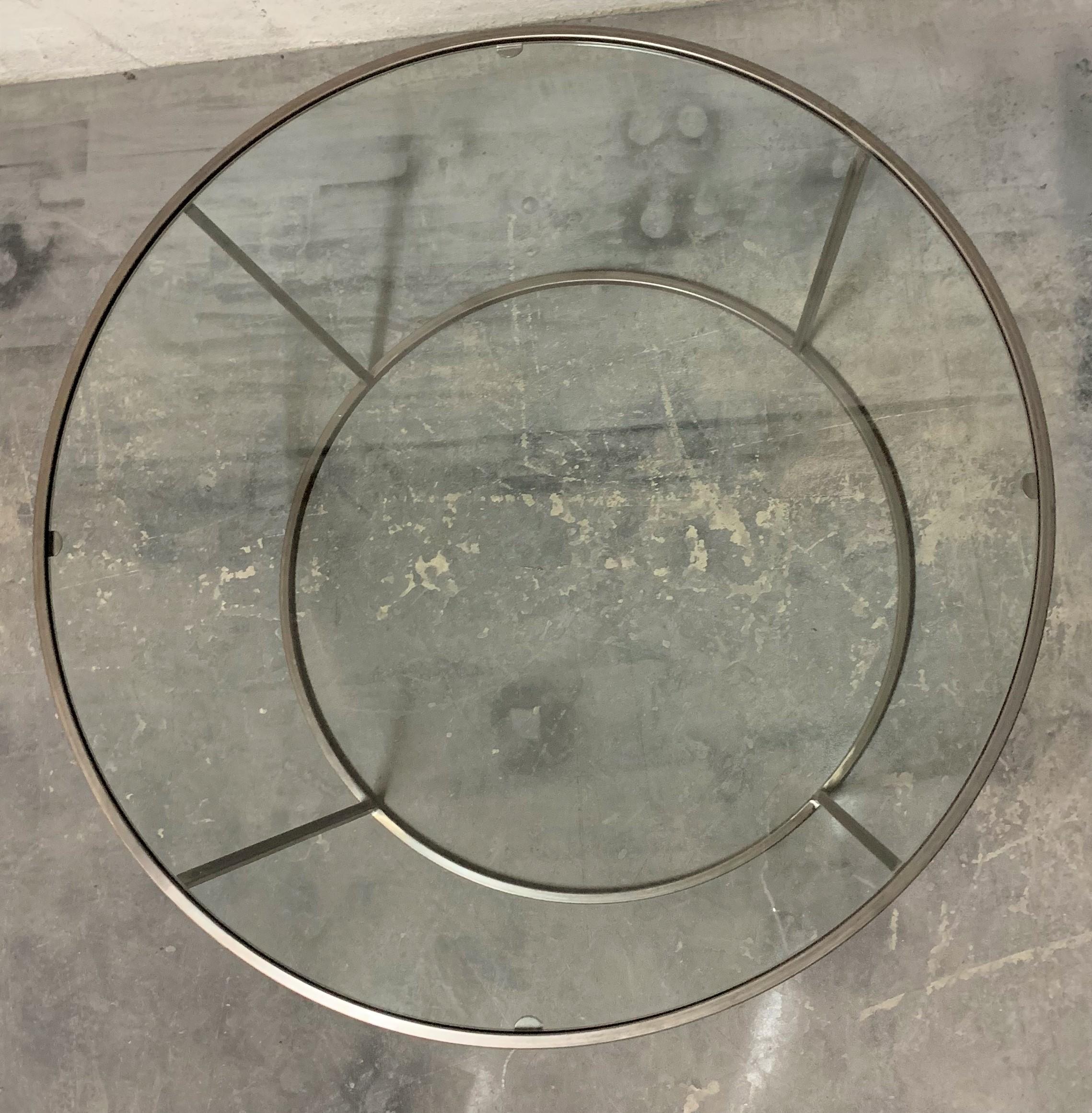 Spanish New Round Coffee Table with Metal Structure and Glass Top For Sale