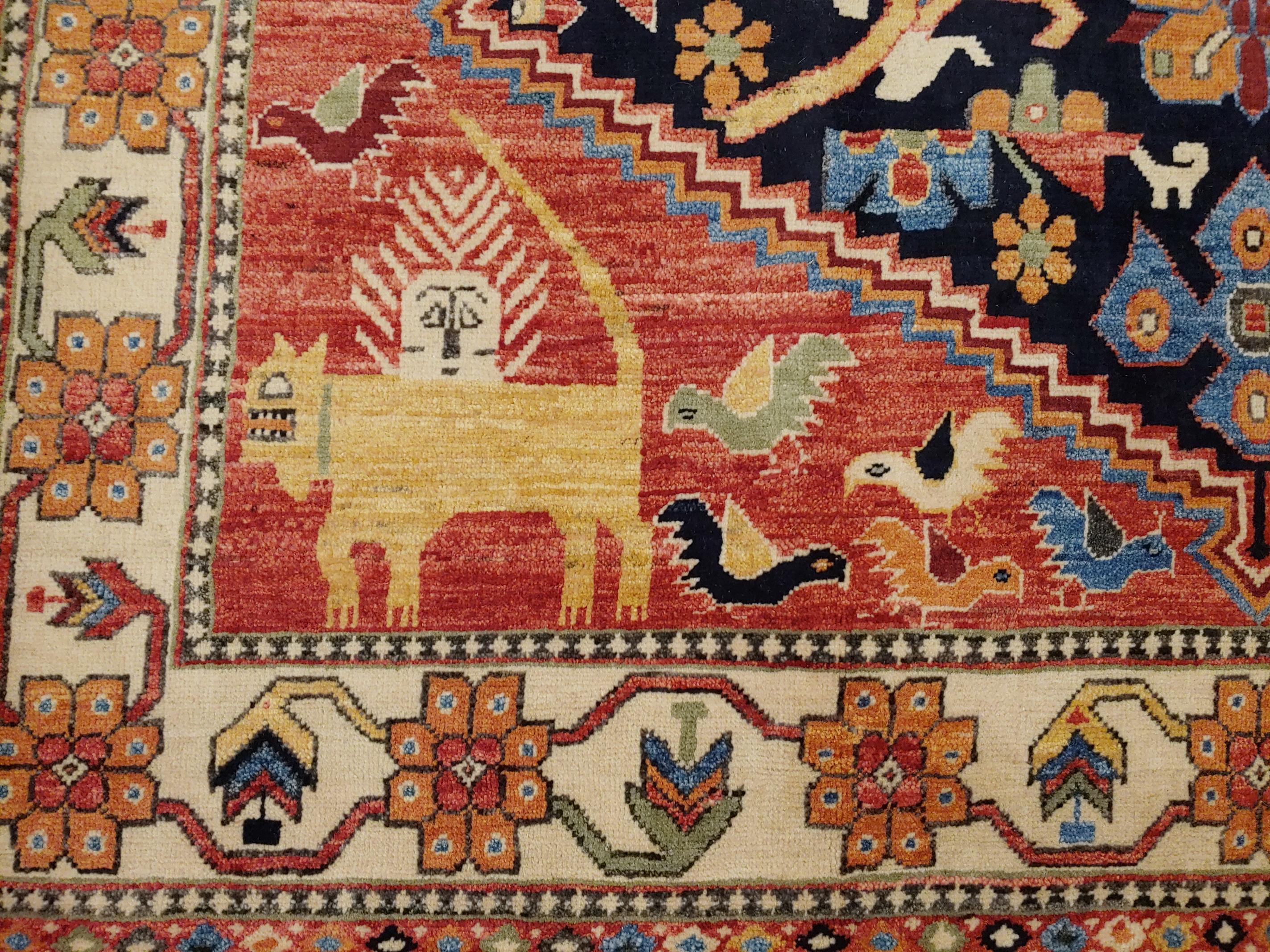 New Rug From Afghanistan, Persian Qashqai Shiraz Design, Wool, Natural Dyes 4x6 In New Condition For Sale In Williamsburg, VA
