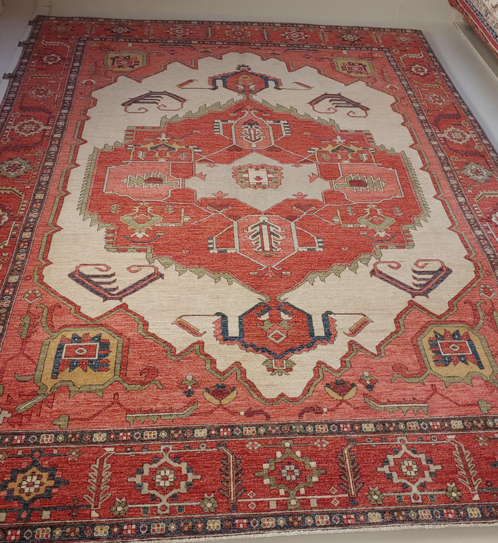 New Rug From Afghanistan, Serapi Design, Superior Color & Drawing Wool, 9x12 In New Condition For Sale In Williamsburg, VA