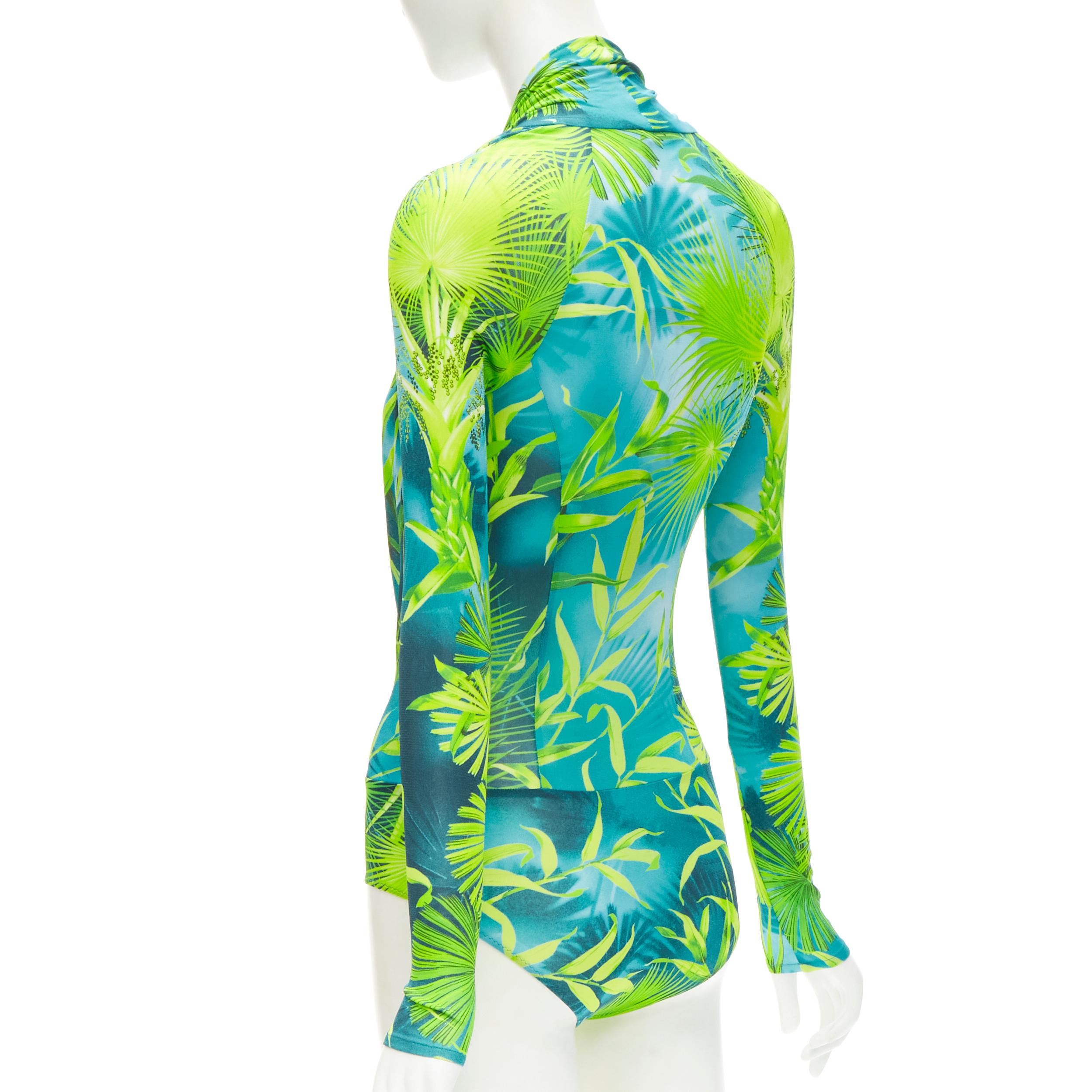 new Runway VERSACE Jlo Jungle print green viscose plunge neck bodysuit IT36 XS For Sale 1