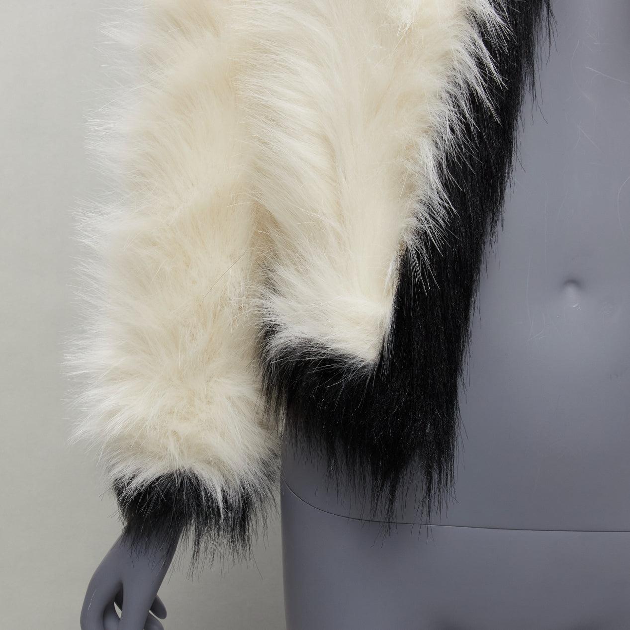 new SAINT LAURENT 2021 Runway cream black faux fur cropped jacket FR34 XS For Sale 4