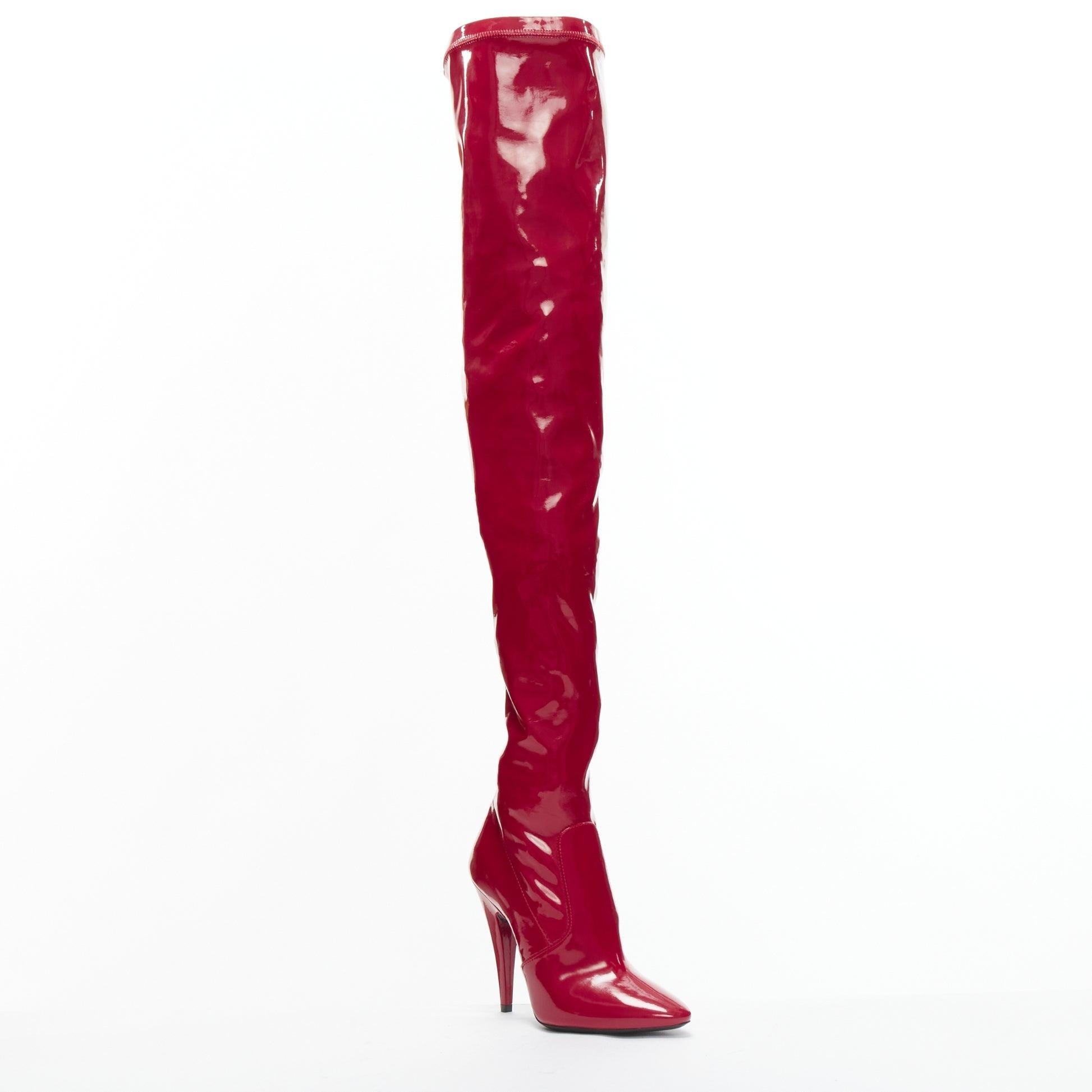 New SAINT LAURENT Aylah 110 Runway lava red vinyl thigh high boots EU37
Reference: TGAS/D00746
Brand: Saint Laurent
Designer: Anthony Vaccarello
Model: Aylah 110 7457 1LW10 6205
Collection: Fall 2020 - Runway
Material: PVC
Color: Red
Pattern: