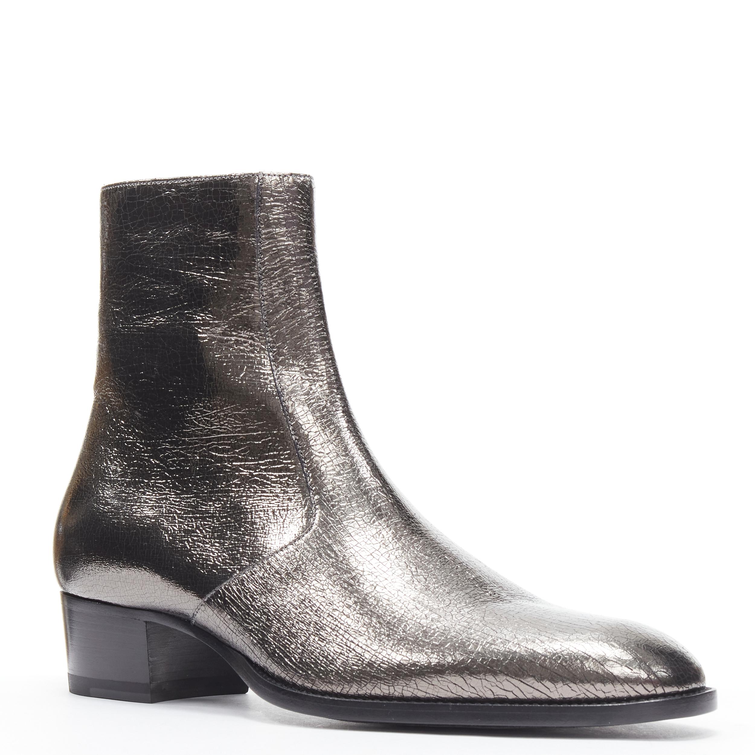 new SAINT LAURENT Wyatt 40 Zip Metal Crack Heavy gunmetal silver boot EU44 
Reference: TGAS/B01740 
Brand: Saint Laurent 
Material: Leather 
Color: Silver 
Pattern: Solid 
Closure: Zip 
Made in: Italy 

CONDITION: 
Condition: New with tags. 
Comes