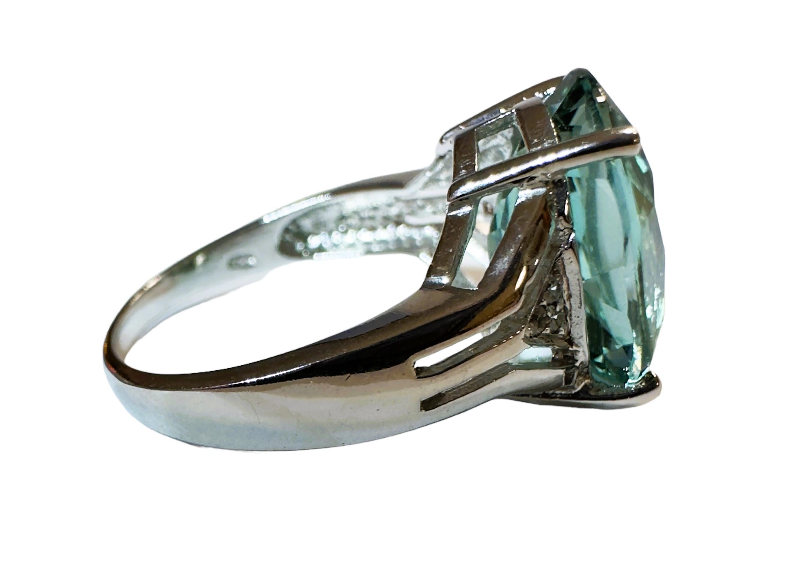 New Santa Maria 6.70 Ct Aquamarine & White Sapphire Sterling Ring  In New Condition For Sale In Eagan, MN