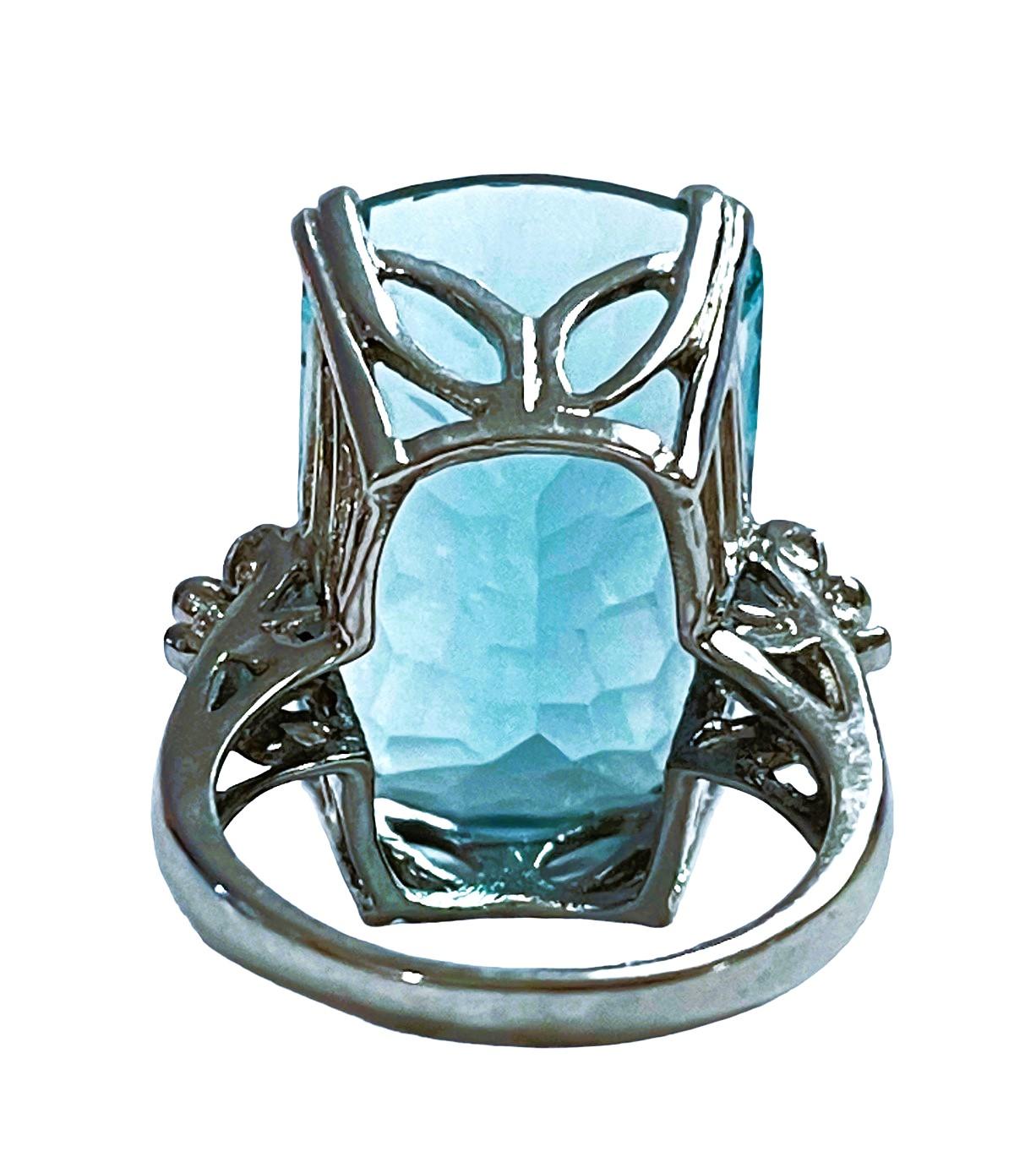 New Santa Maria IF Concave Cut 25.20 Ct Aquamarine & Wh Sapp Sterling Ring In New Condition In Eagan, MN