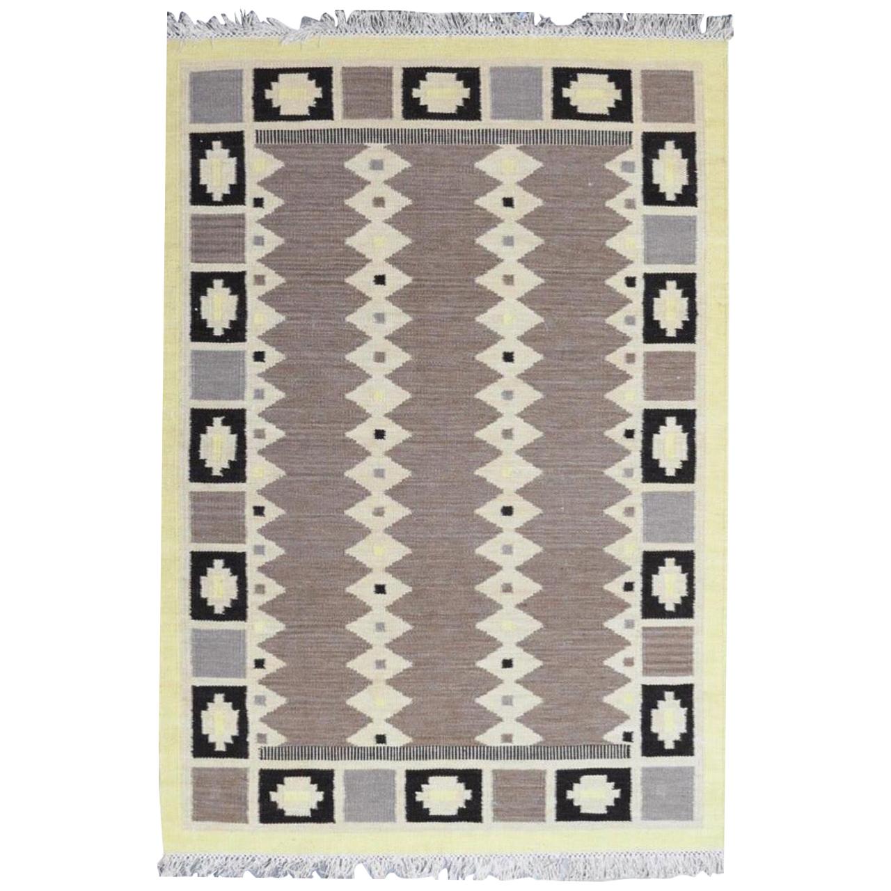New Scandinavian Design Handwoven Flat Rug Kilim, size 6ft 6in x 9ft 10in For Sale